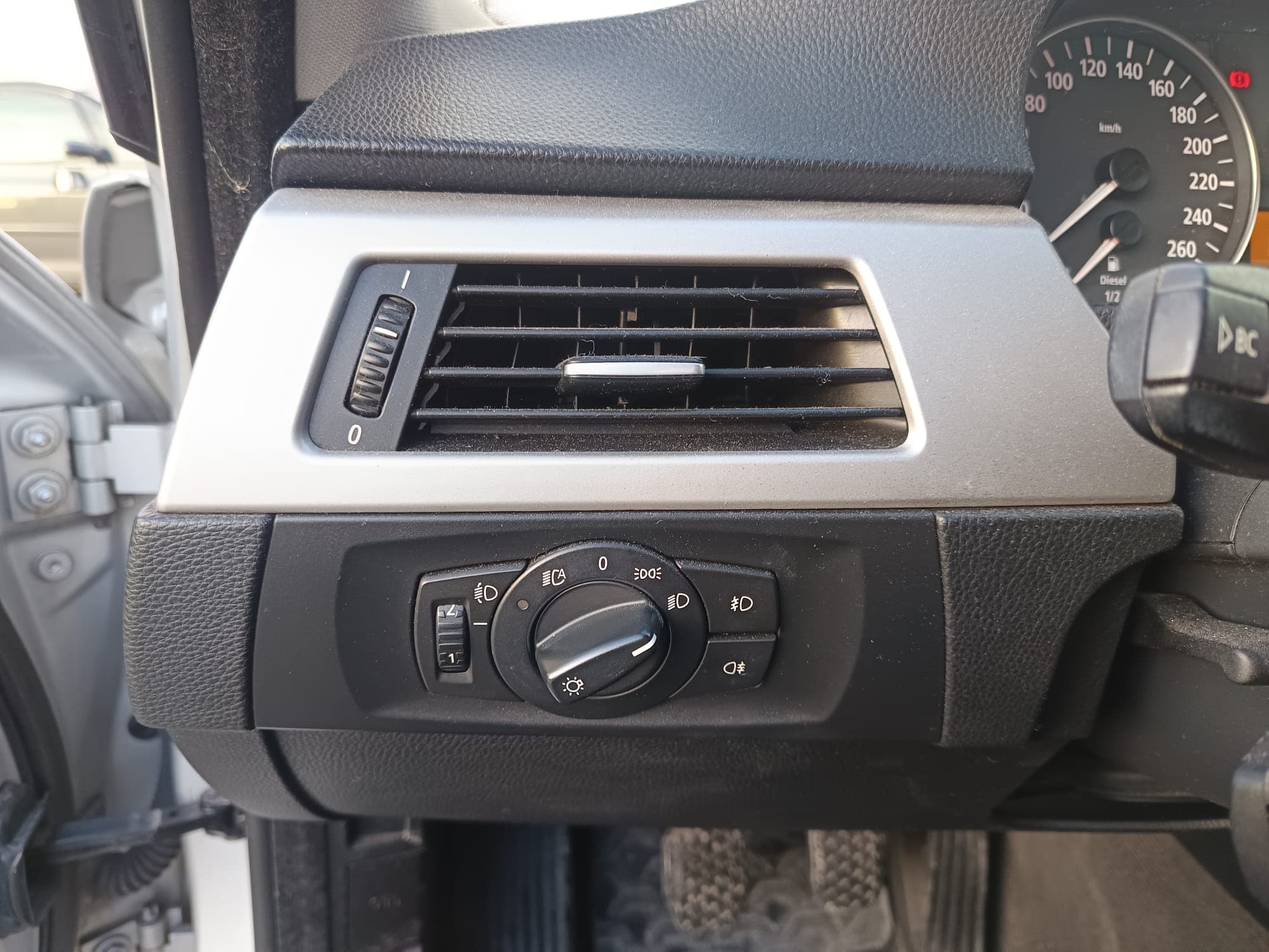 BMW 320 d · Ano 2006 — image 22