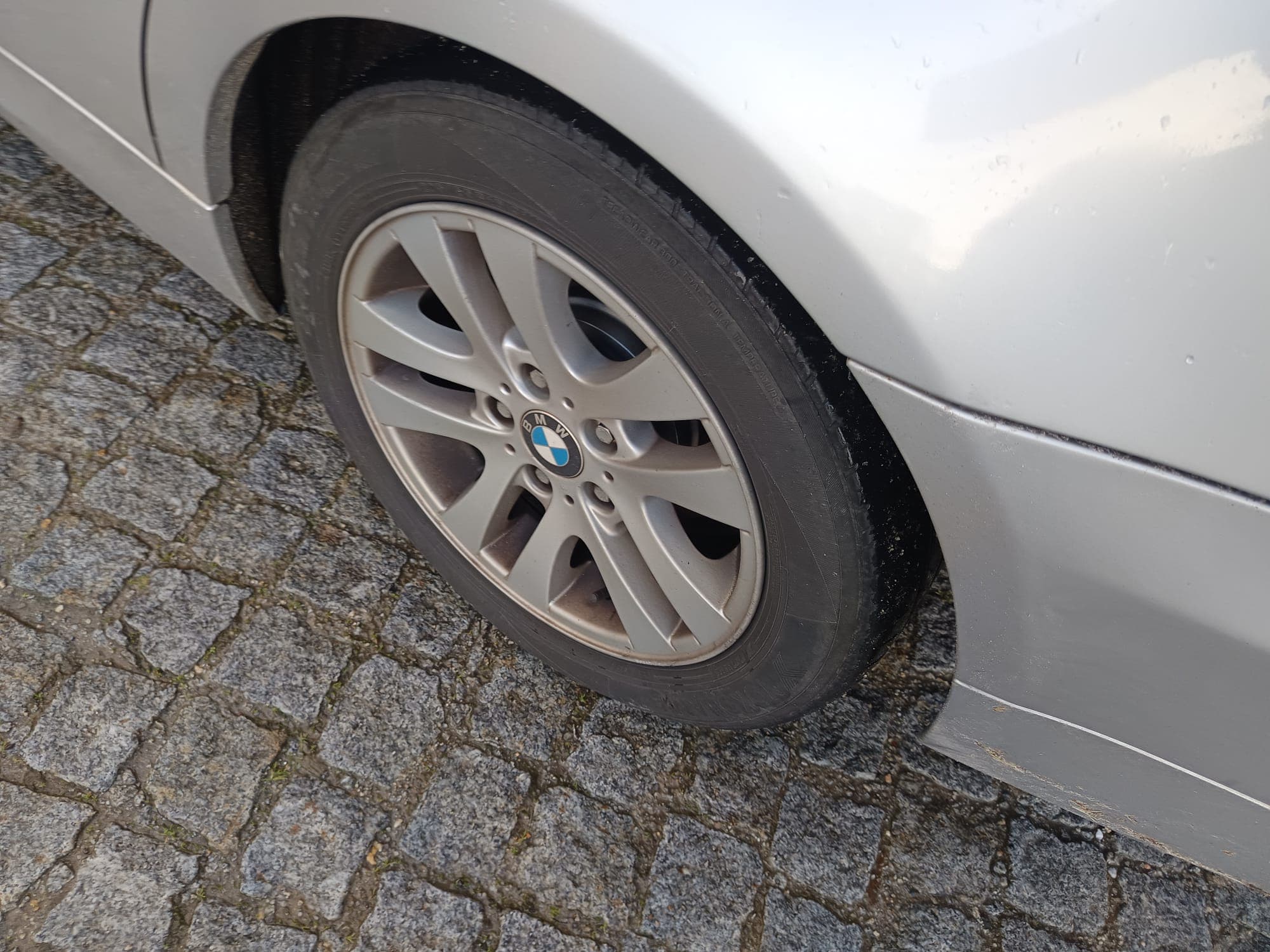 BMW 320 d · Ano 2006 — image 14