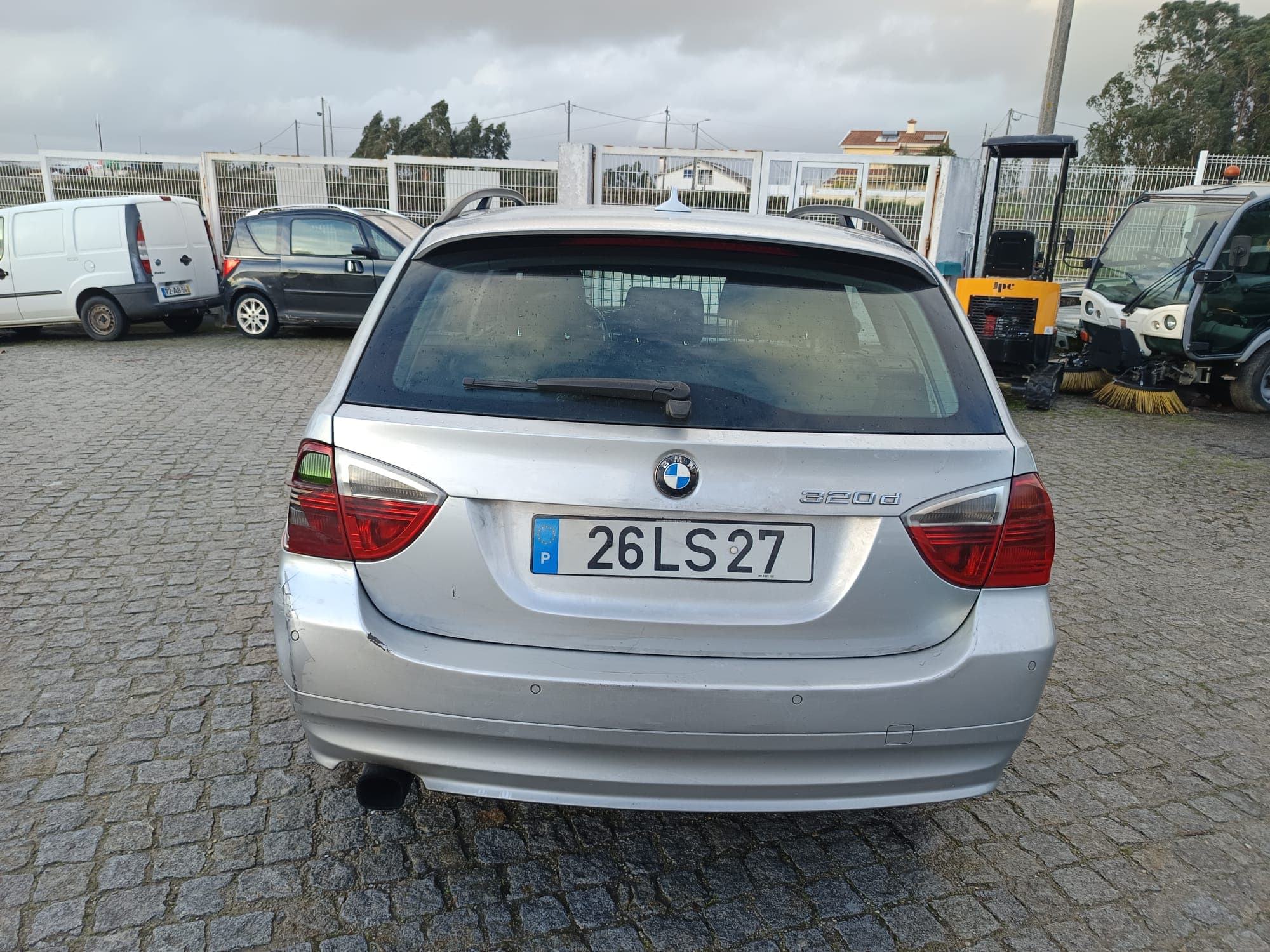 BMW 320 d · Ano 2006 — image 6