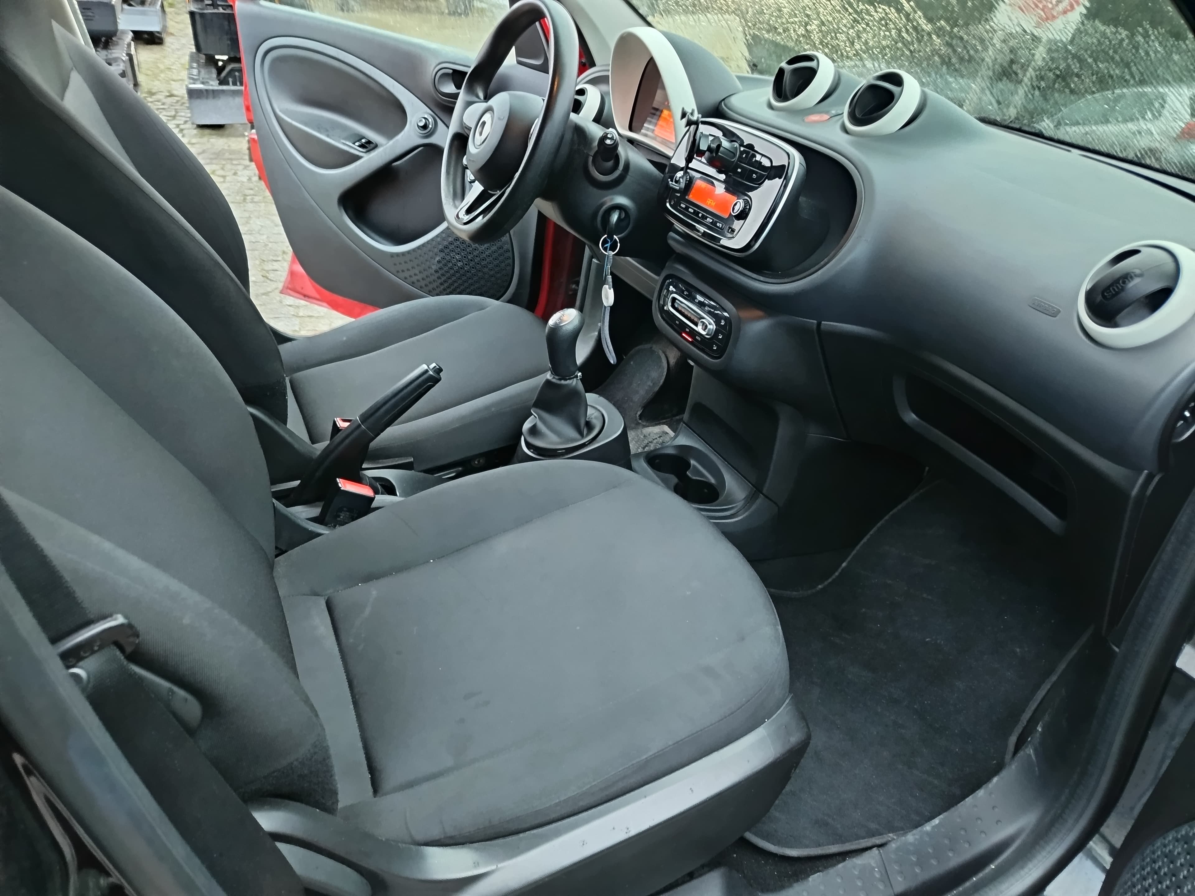Smart FourFour · Ano 2016 — image 18