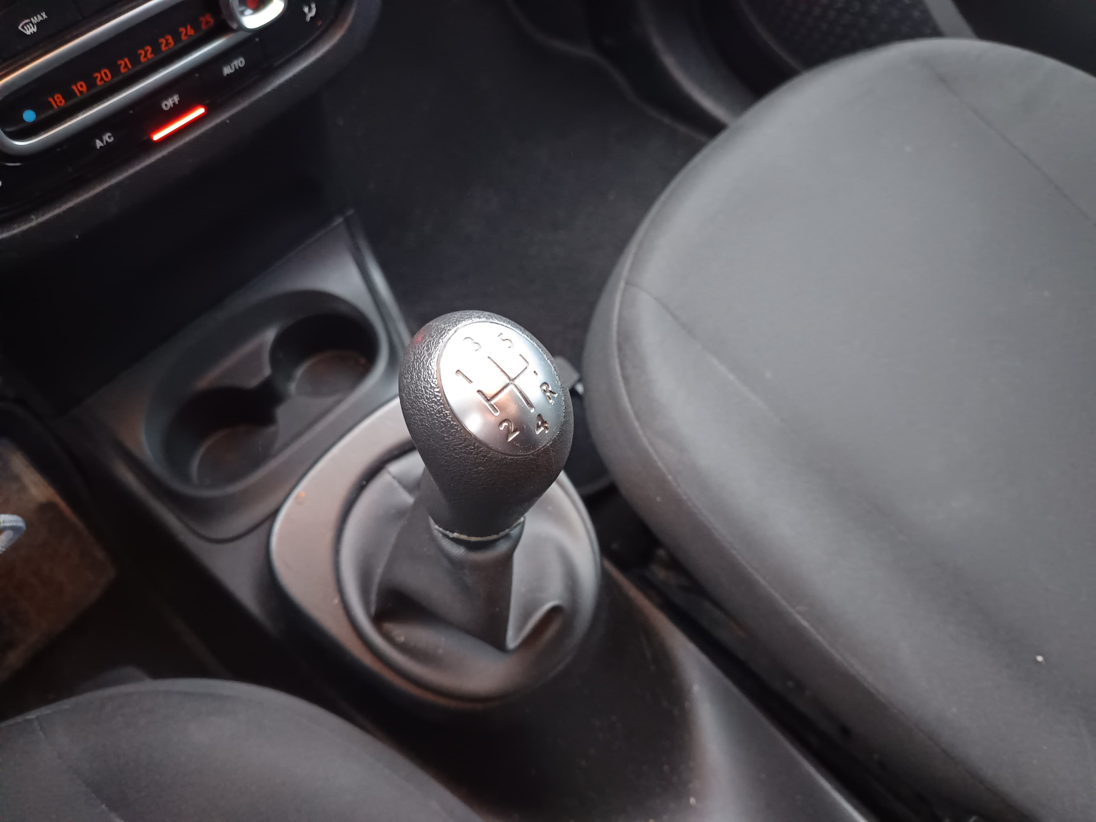 Smart FourFour · Ano 2016 — image 30