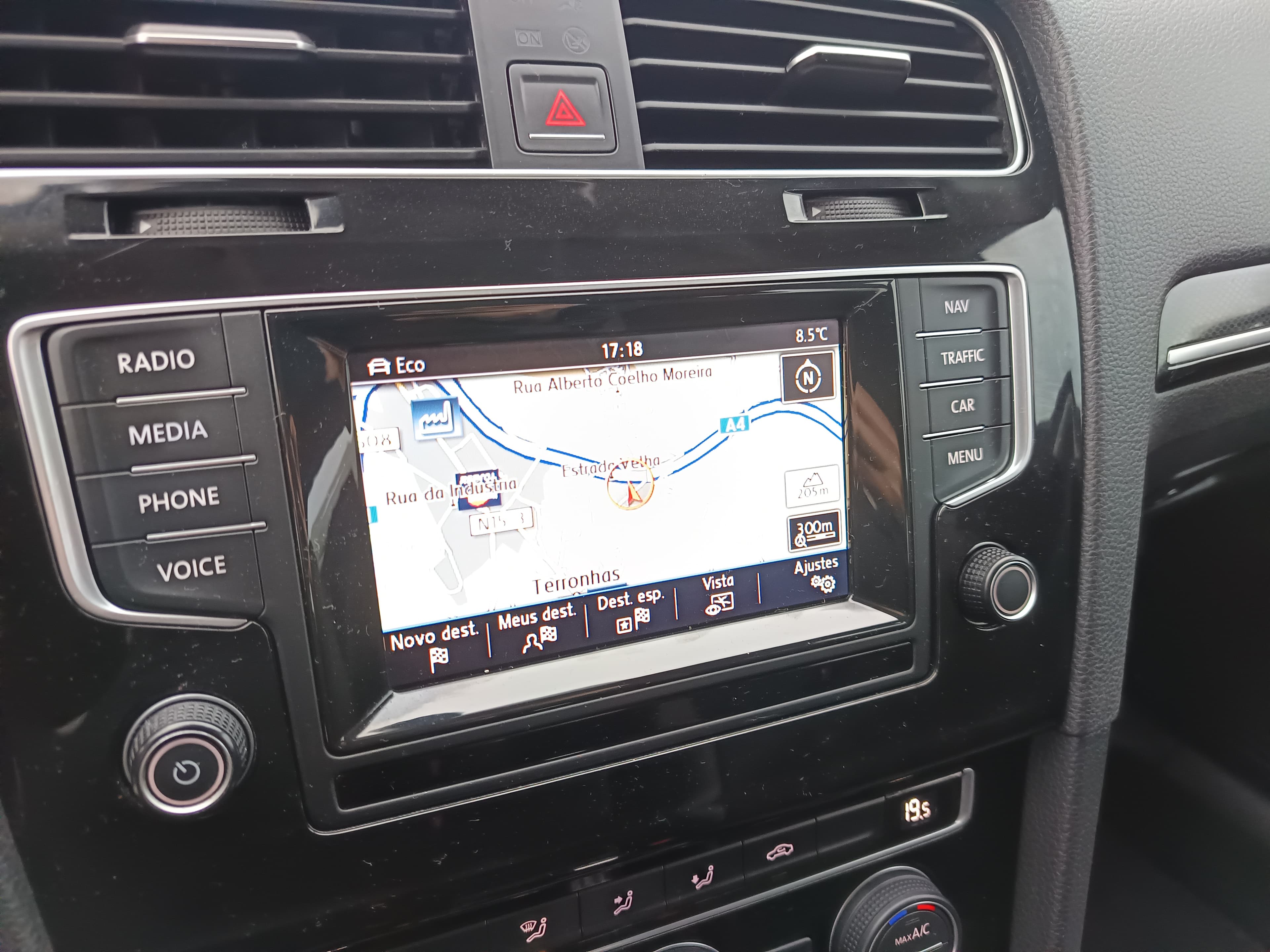 Volkswagen Golf · Ano 2014 — image 36