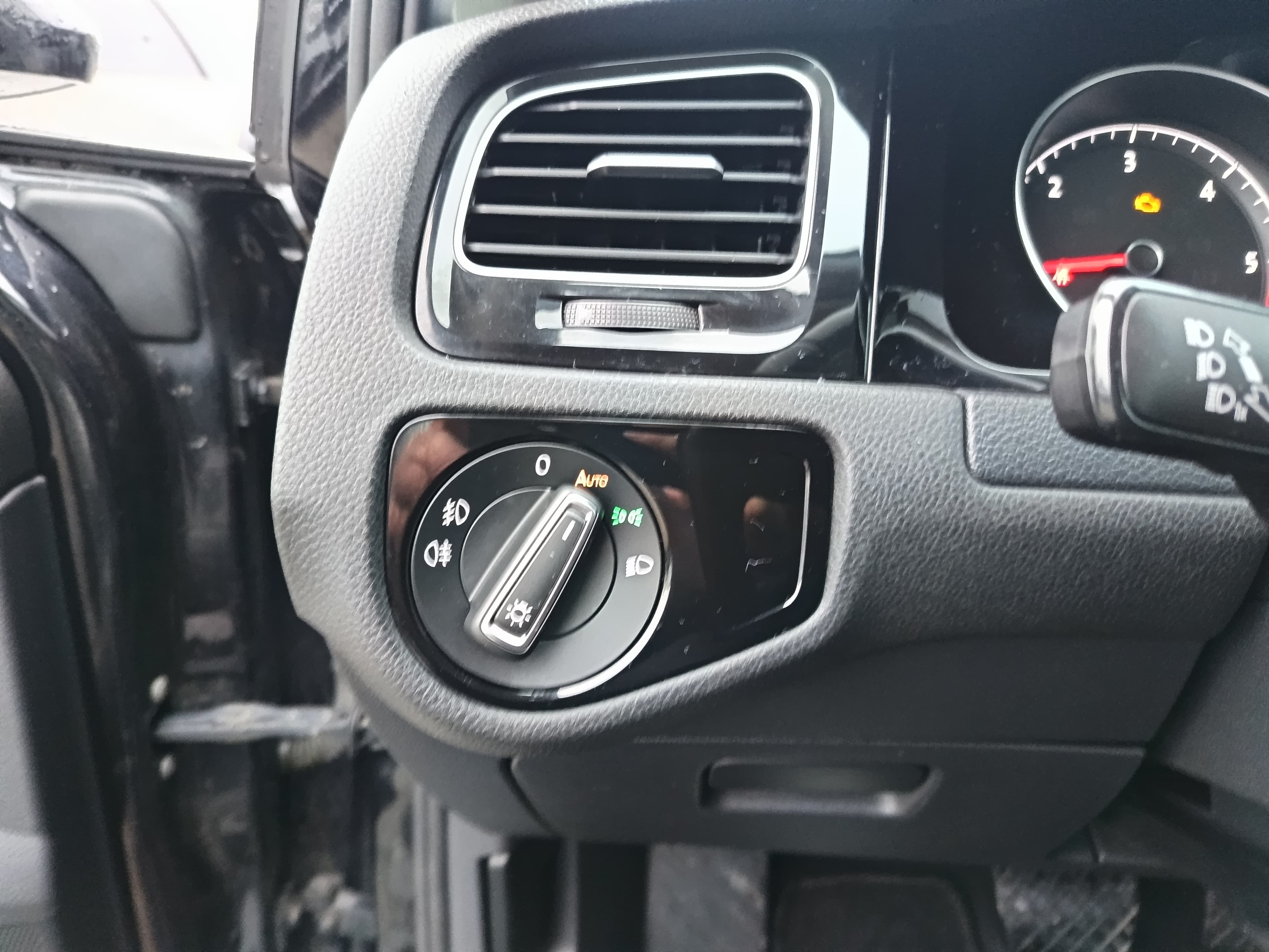Volkswagen Golf · Ano 2014 — image 43