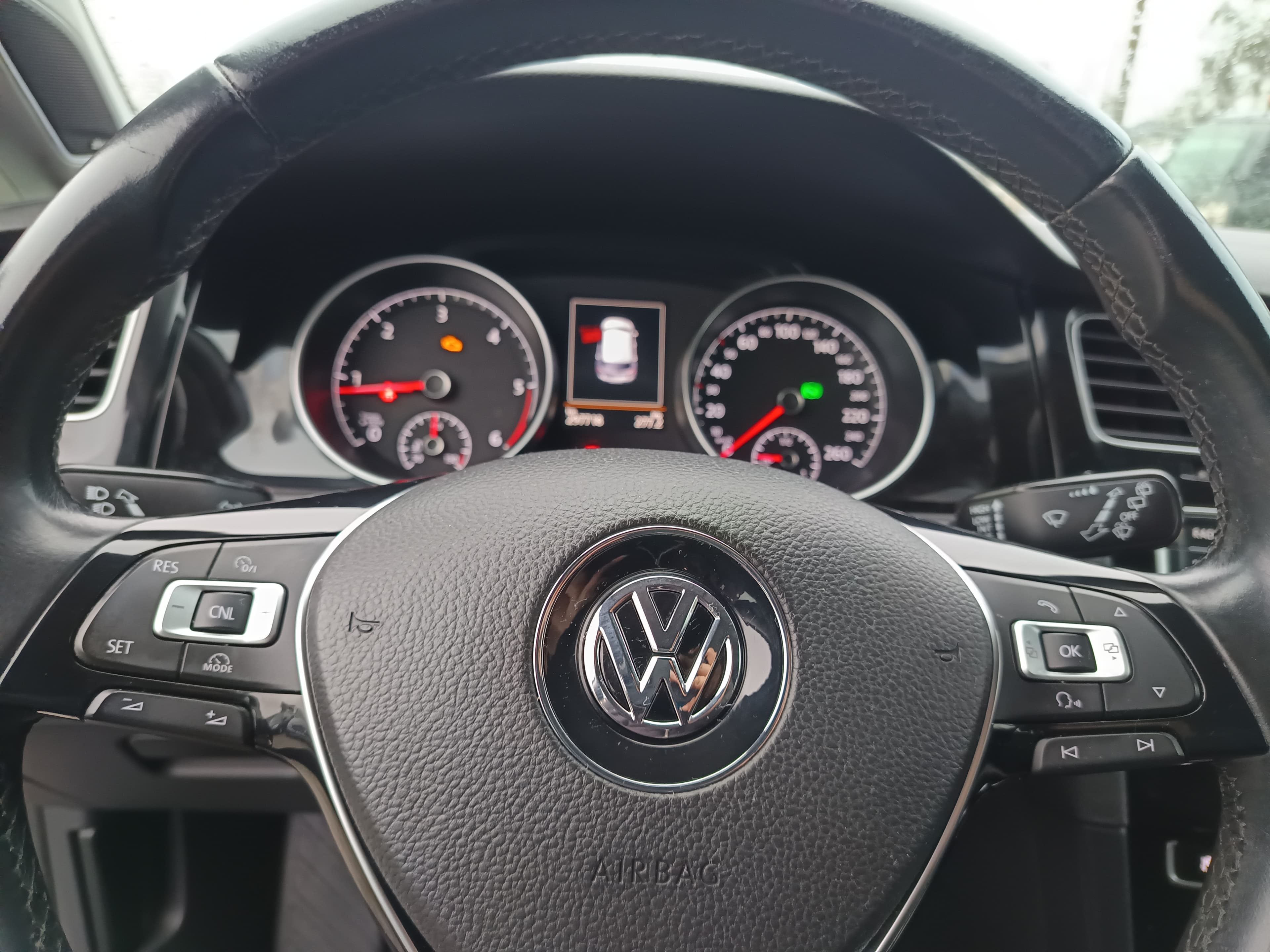 Volkswagen Golf · Ano 2014 — image 39