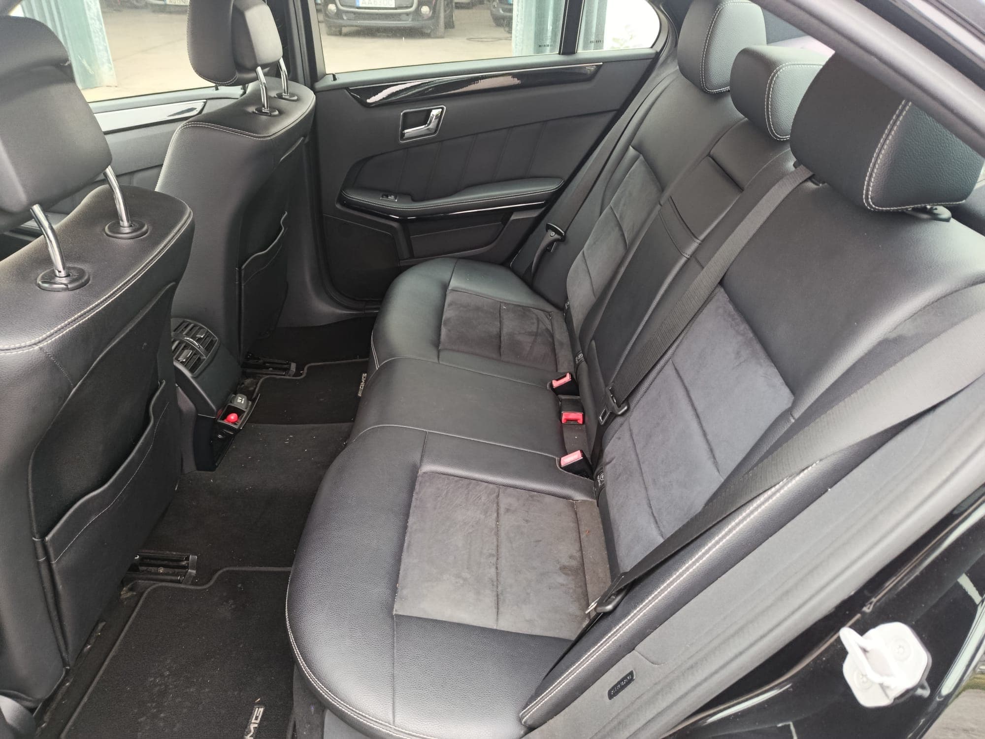 Mercedes-Benz E 250 CDI Kit AMG · Ano 2010 — imagem 29