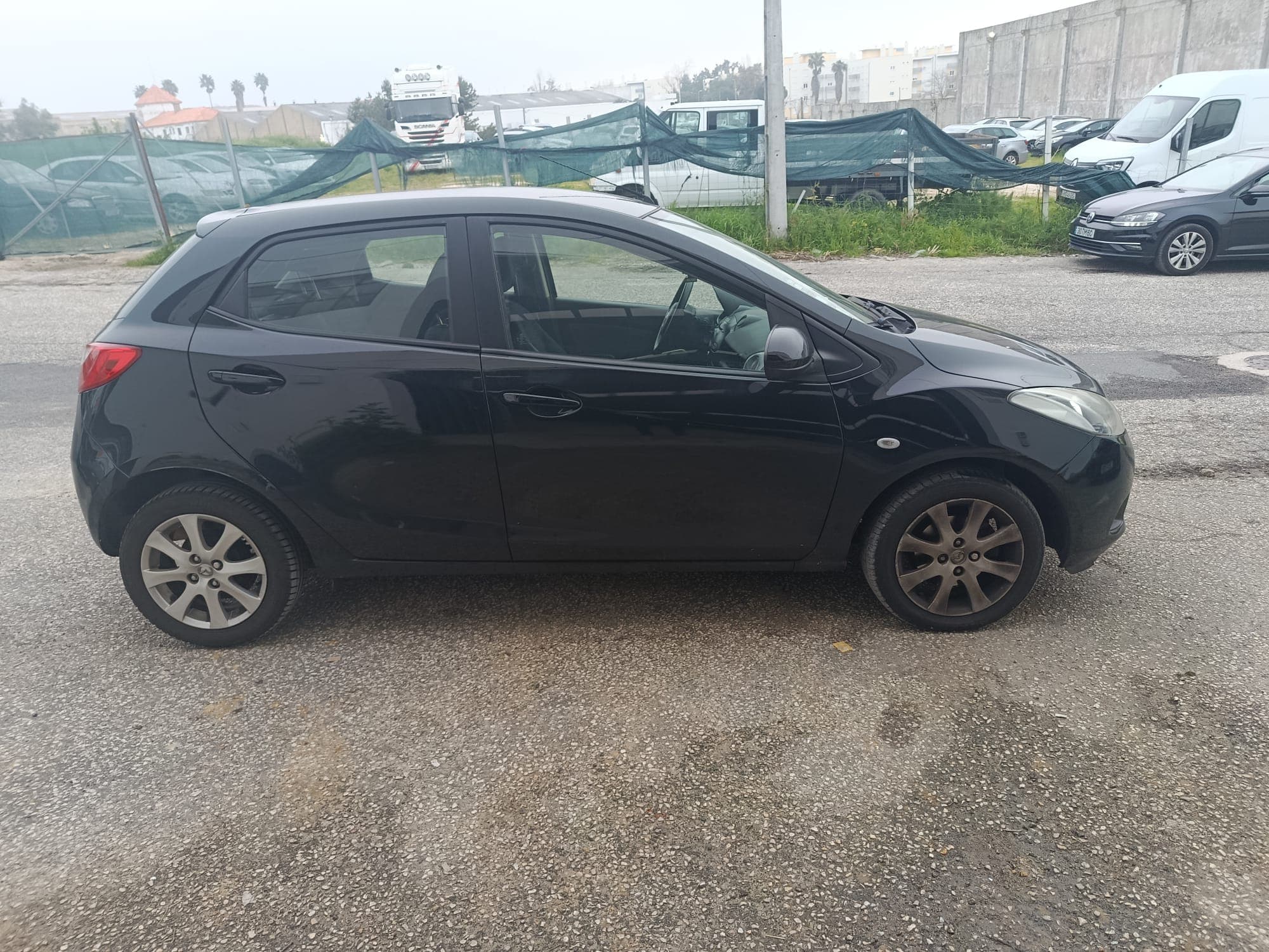 Mazda 2 · Ano 2010 — image 5