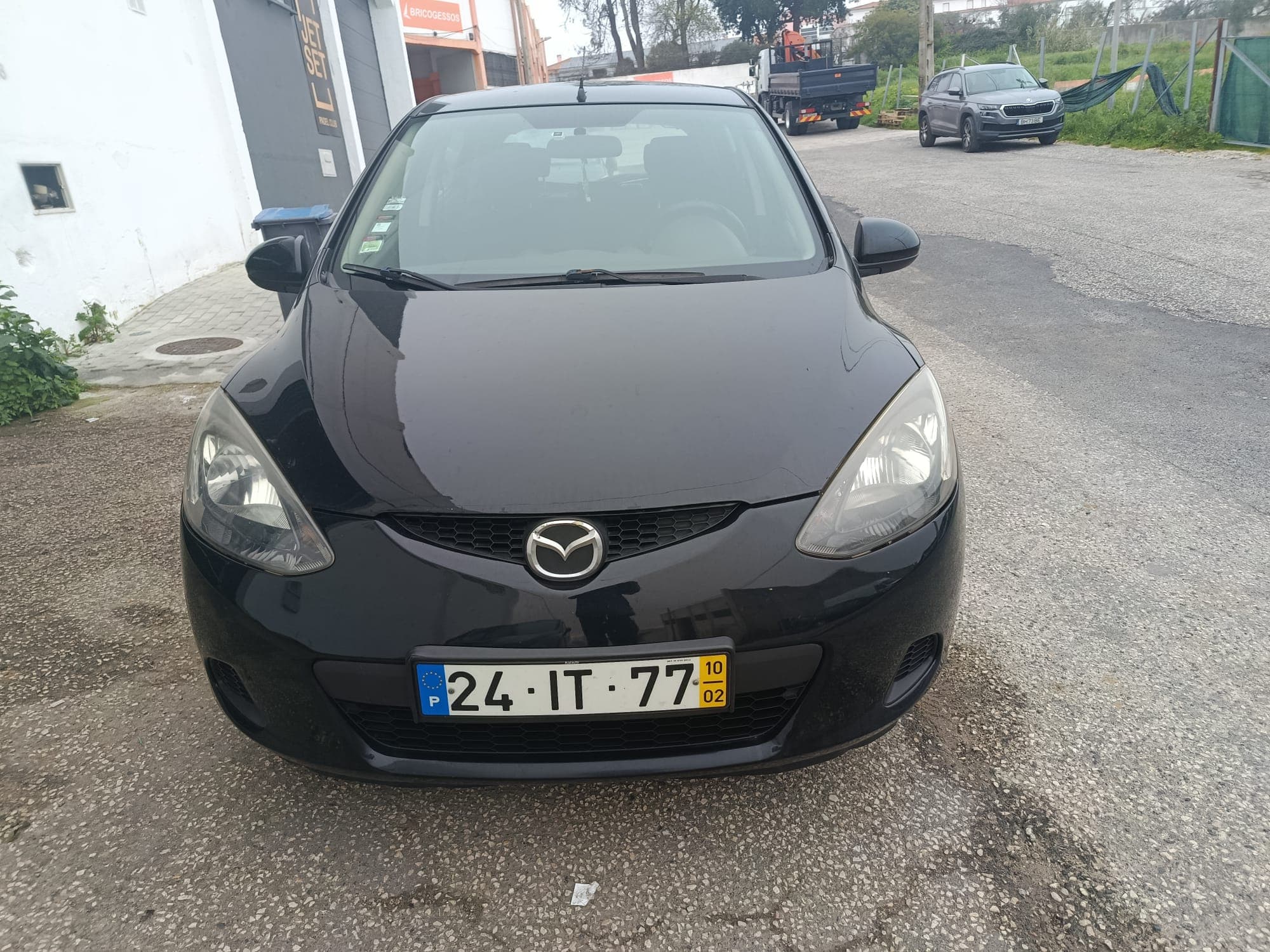 Mazda 2 · Ano 2010 — image 2