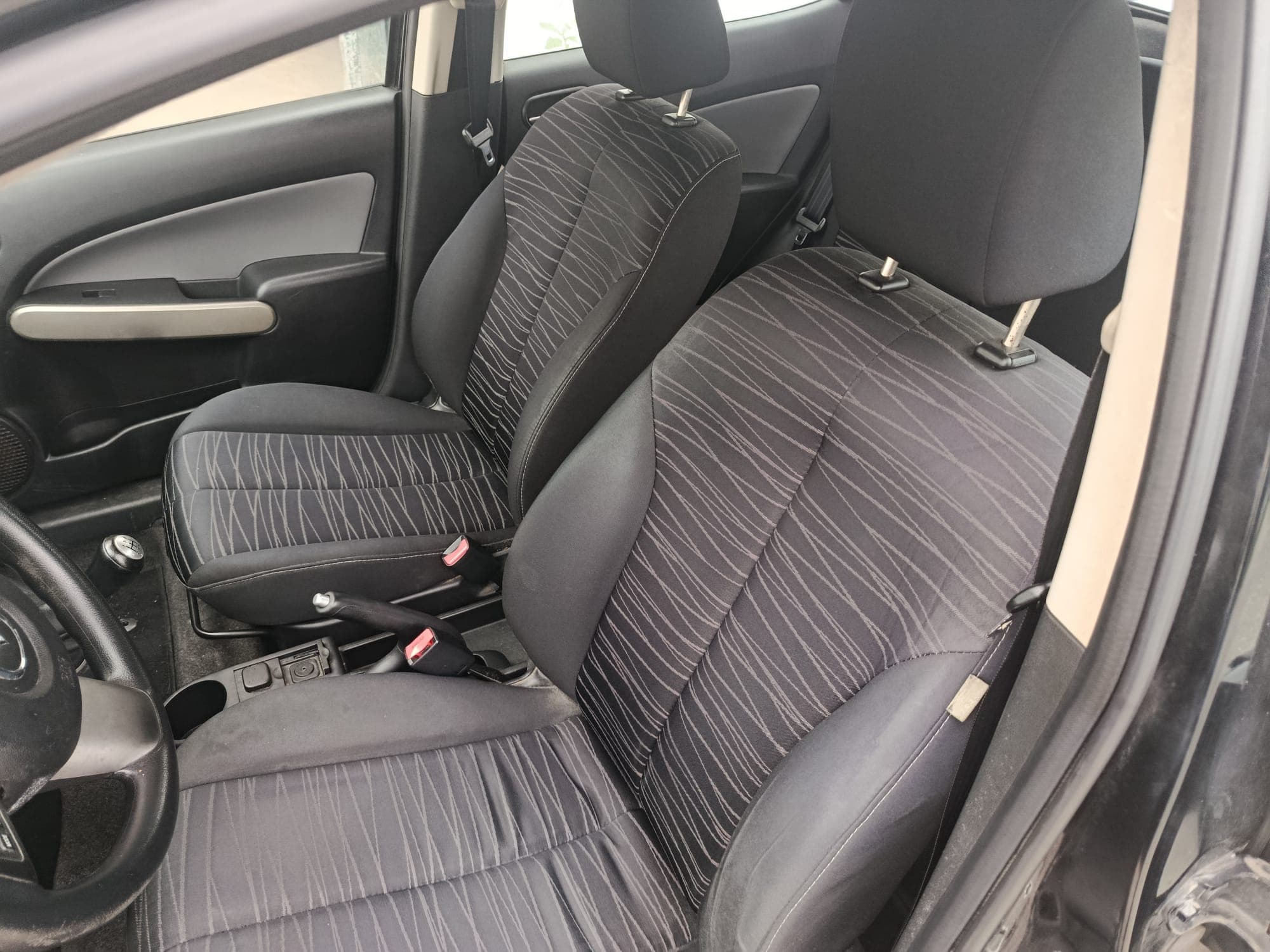Mazda 2 · Ano 2010 — image 10
