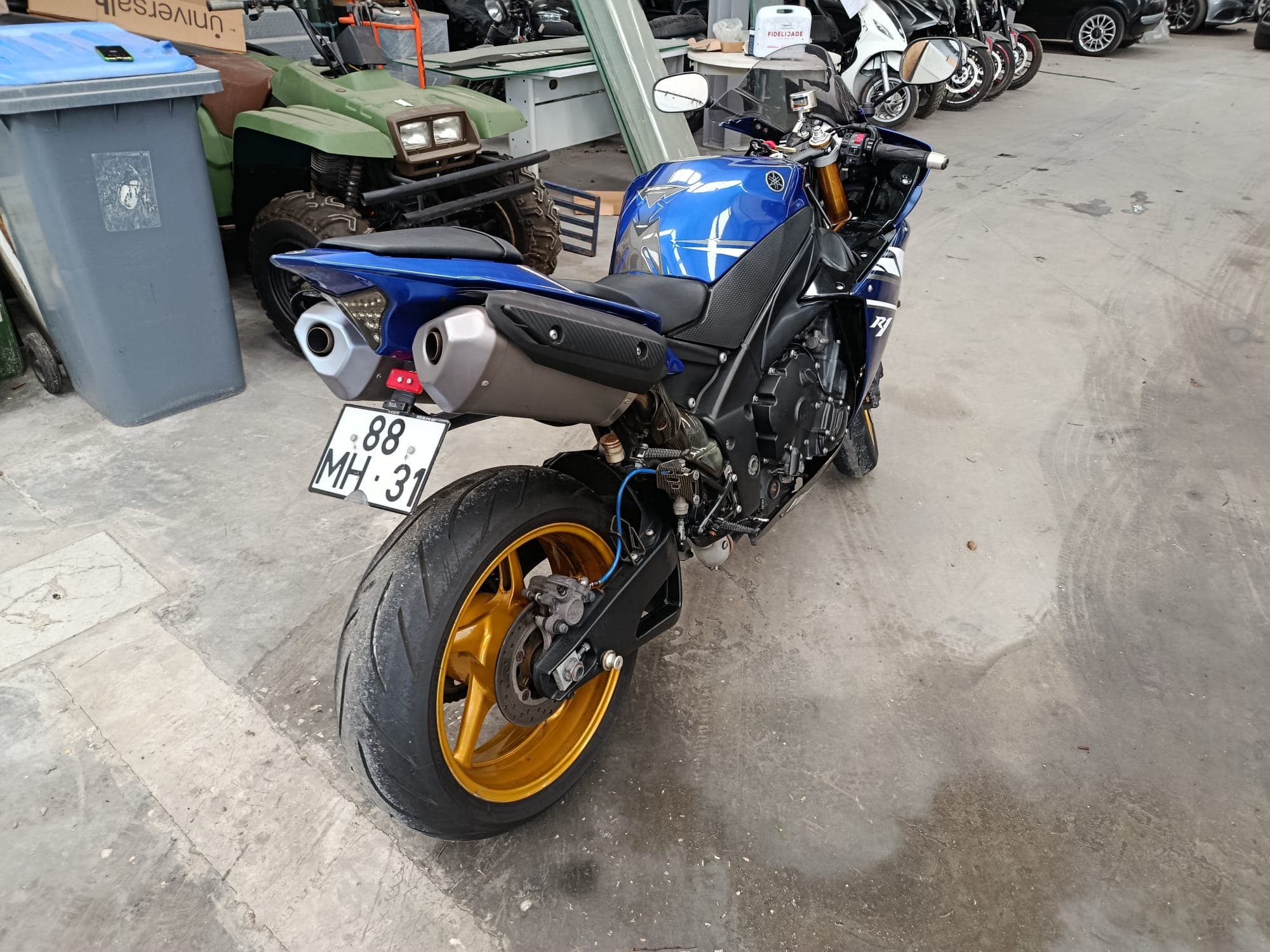 Yamaha YZF R1 · Ano 2011 — imagem 4