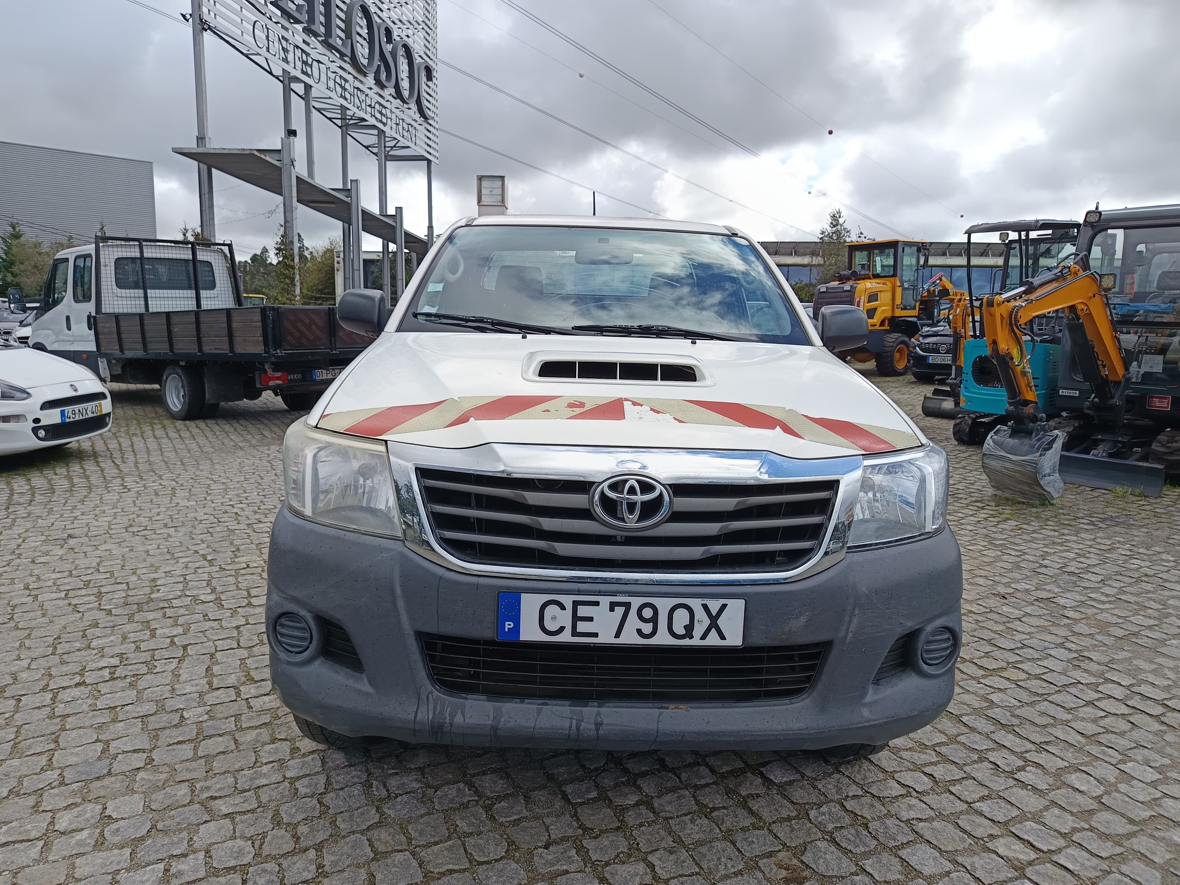 Toyota Hilux · Ano 2015 — image 2