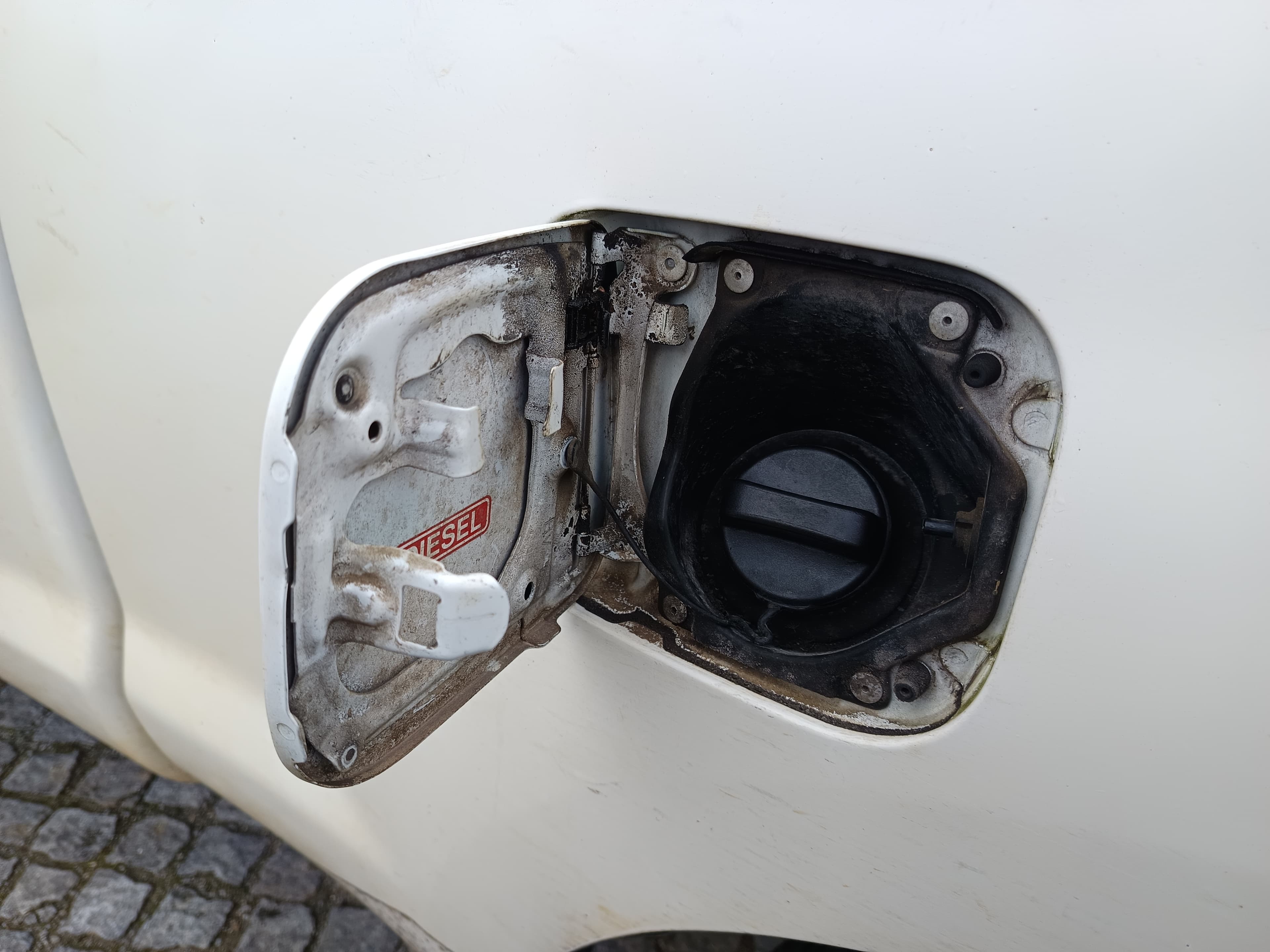 Toyota Hilux · Ano 2015 — image 15