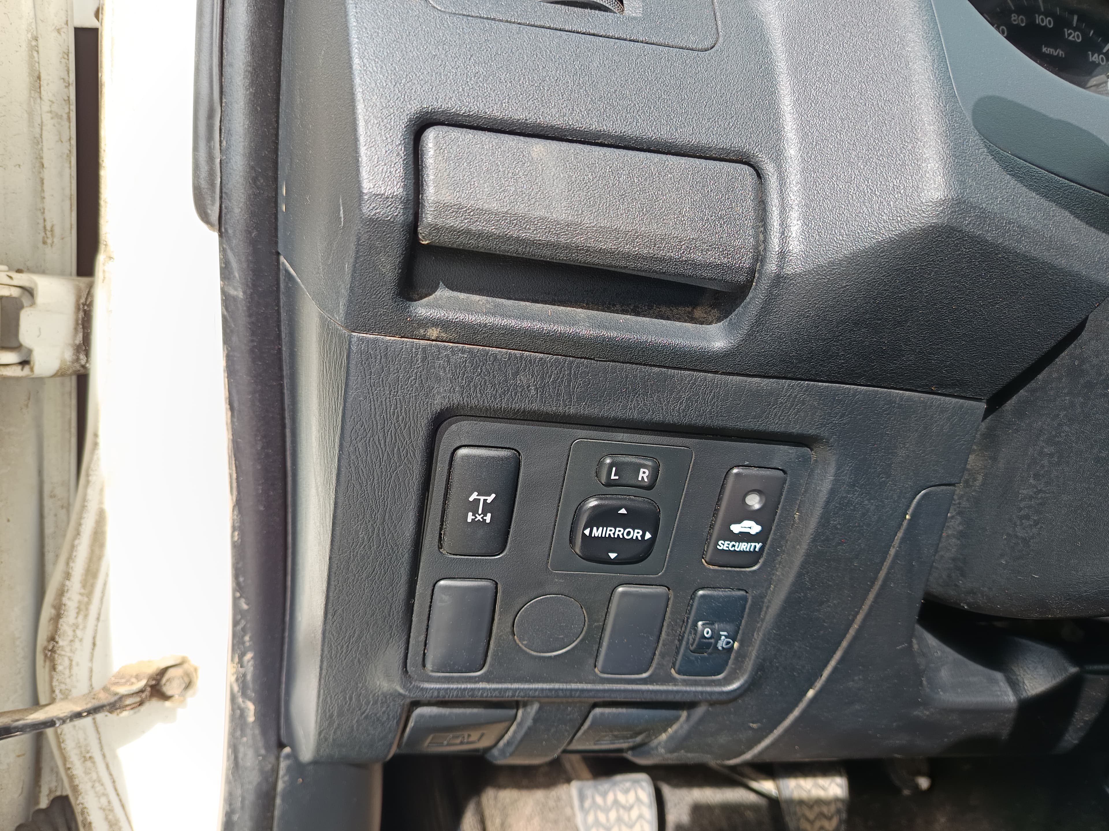 Toyota Hilux · Ano 2015 — image 30