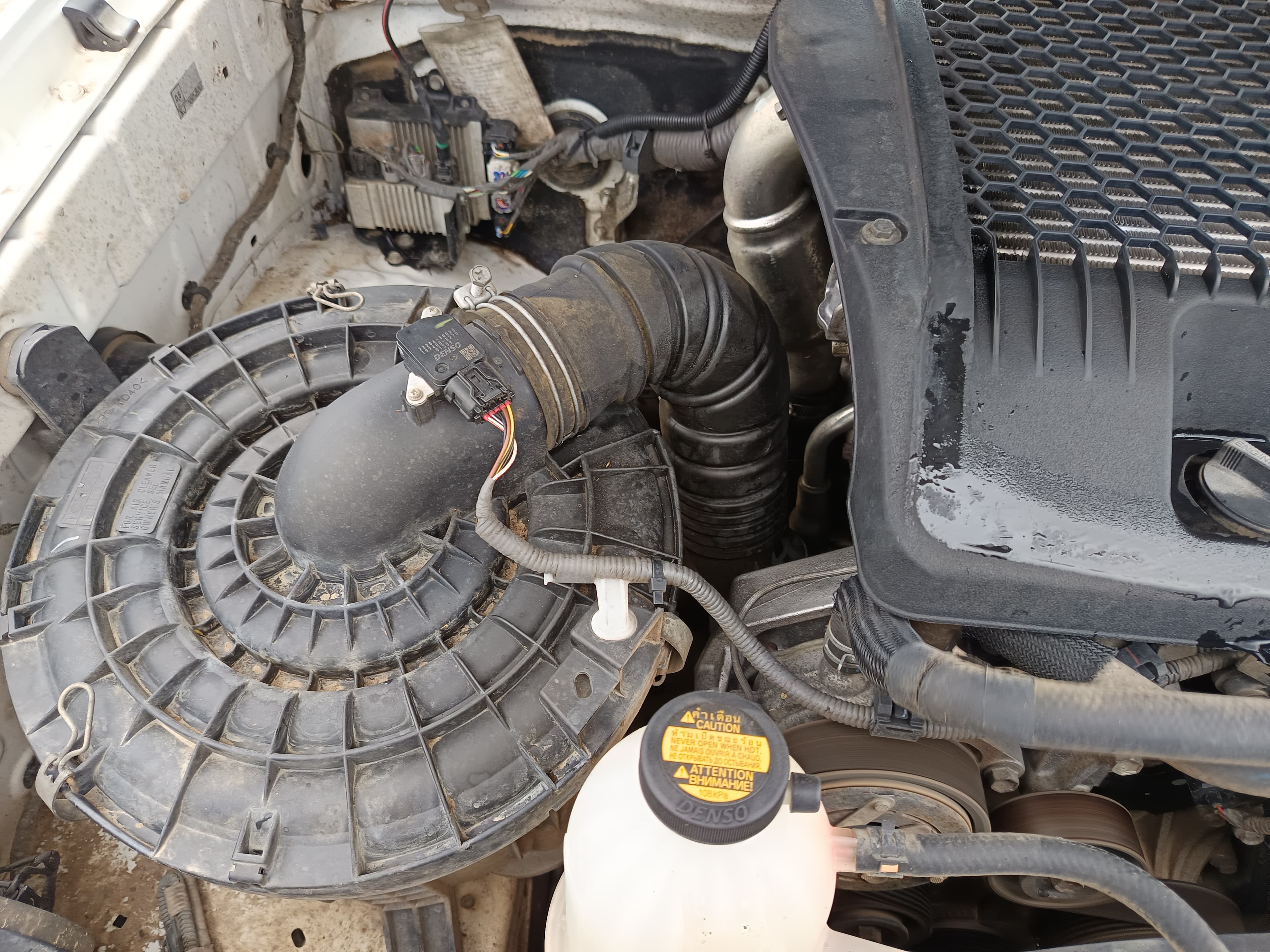Toyota Hilux · Ano 2015 — image 16