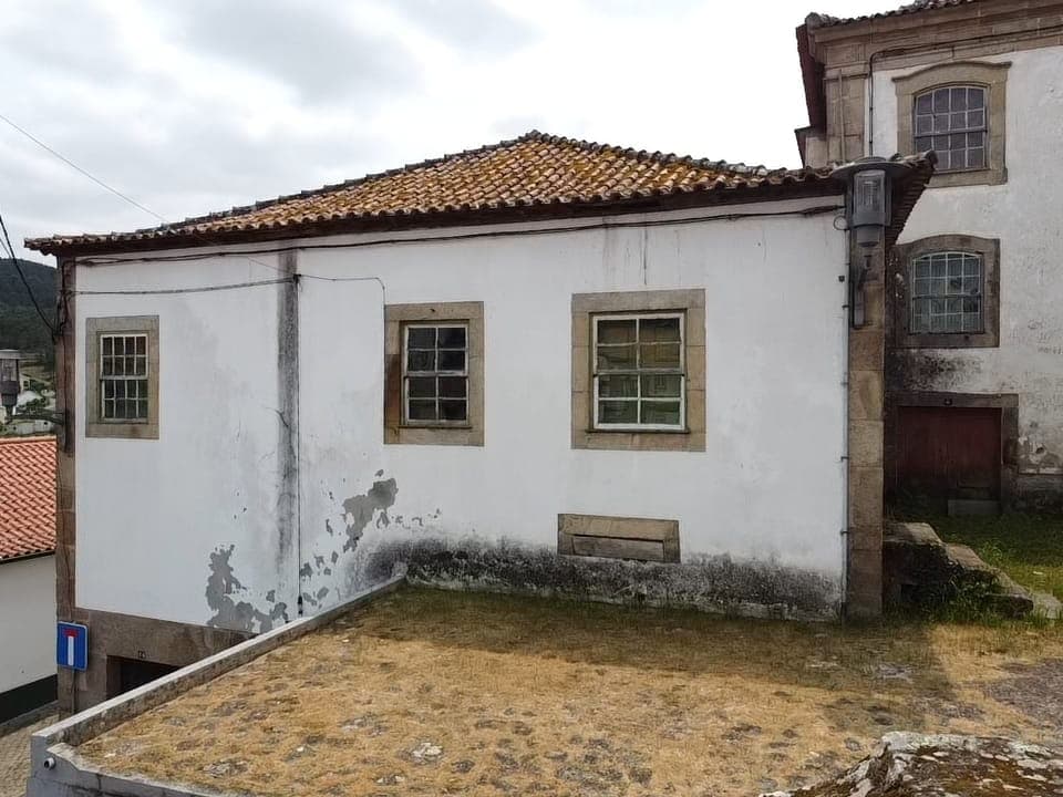 Moradia V3 · Tarouca, Viseu — image 1