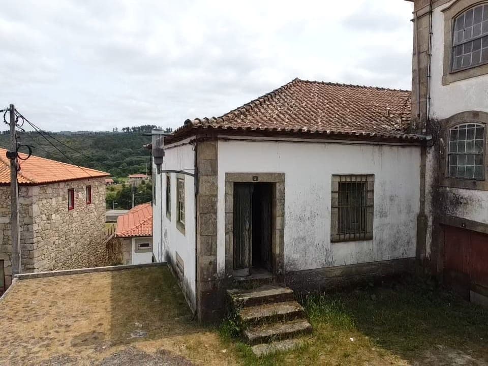 Moradia V3 · Tarouca, Viseu — image 3
