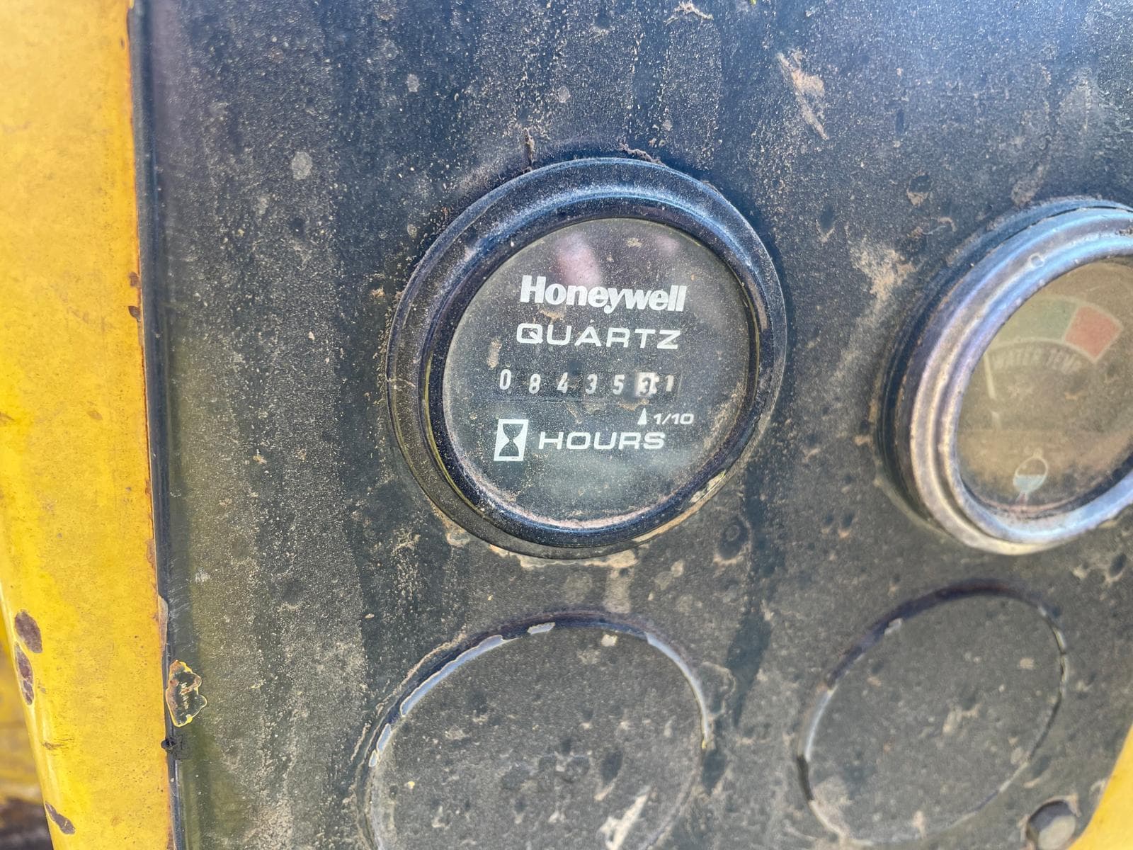Bulldozer Komatsu D60A-8 — image 6