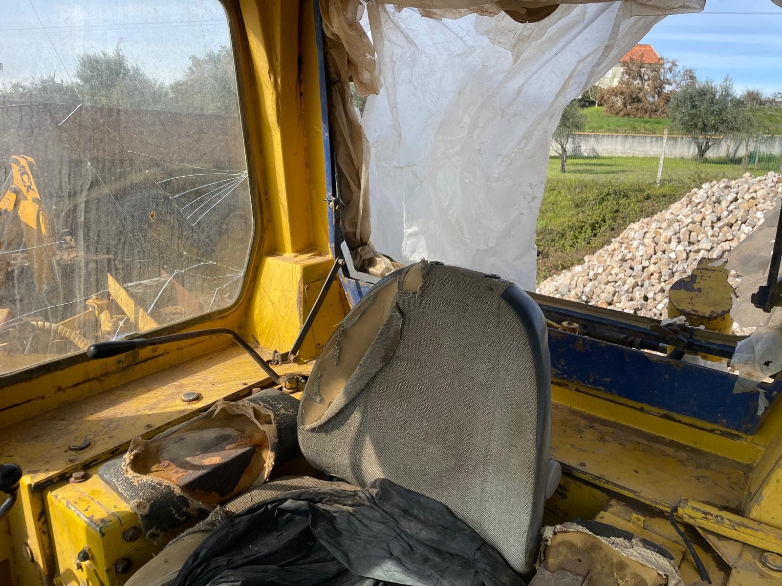 Bulldozer Komatsu D60A-8 — image 8