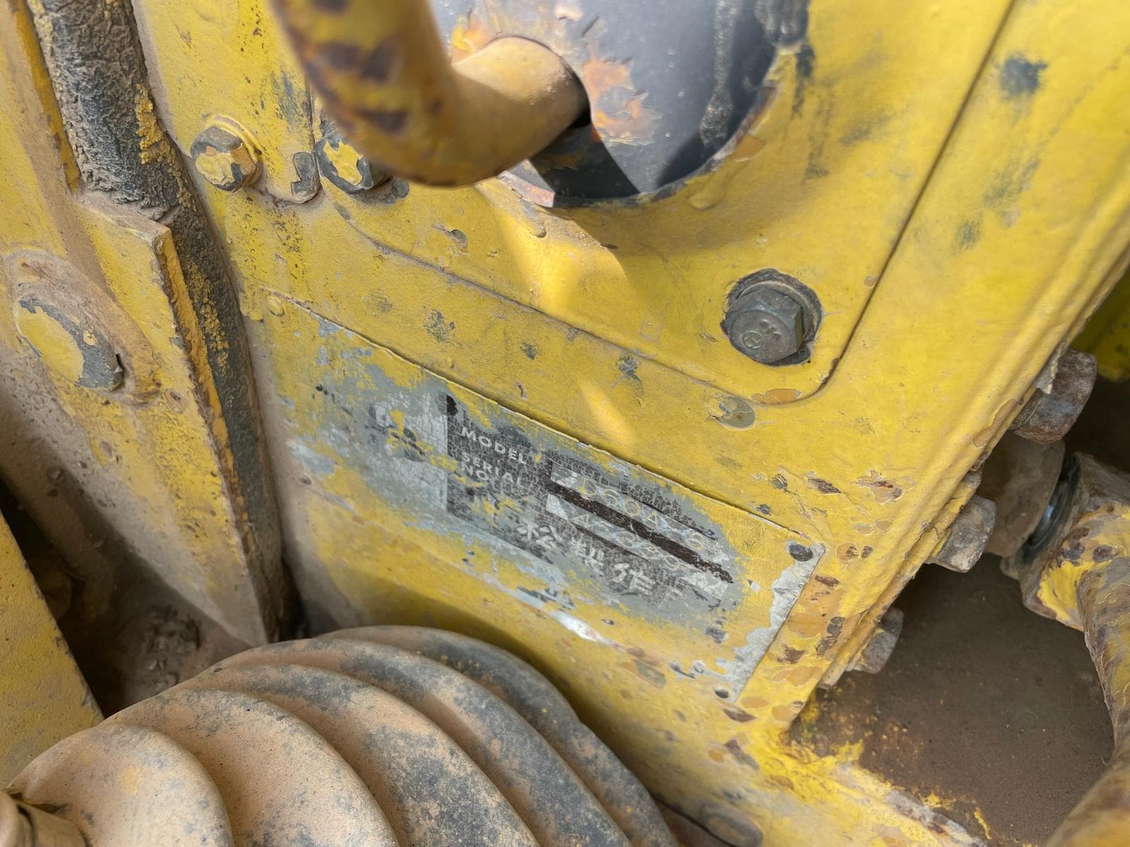 Bulldozer Komatsu D60A-8 — image 7