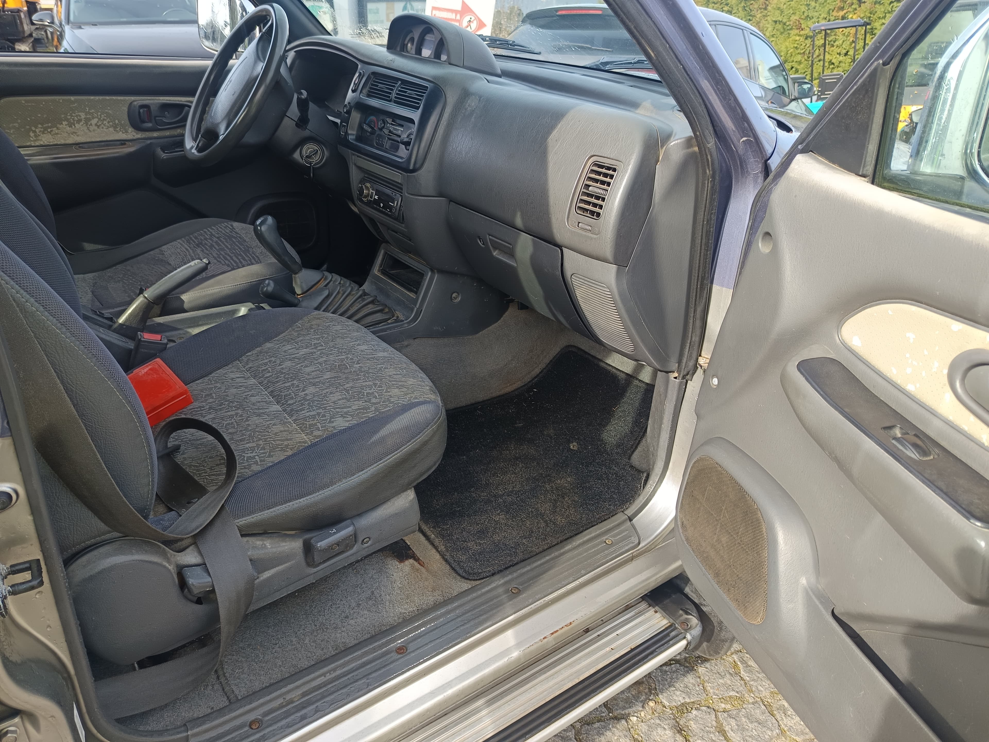 Mitsubishi L200 · Ano 1998 — image 25