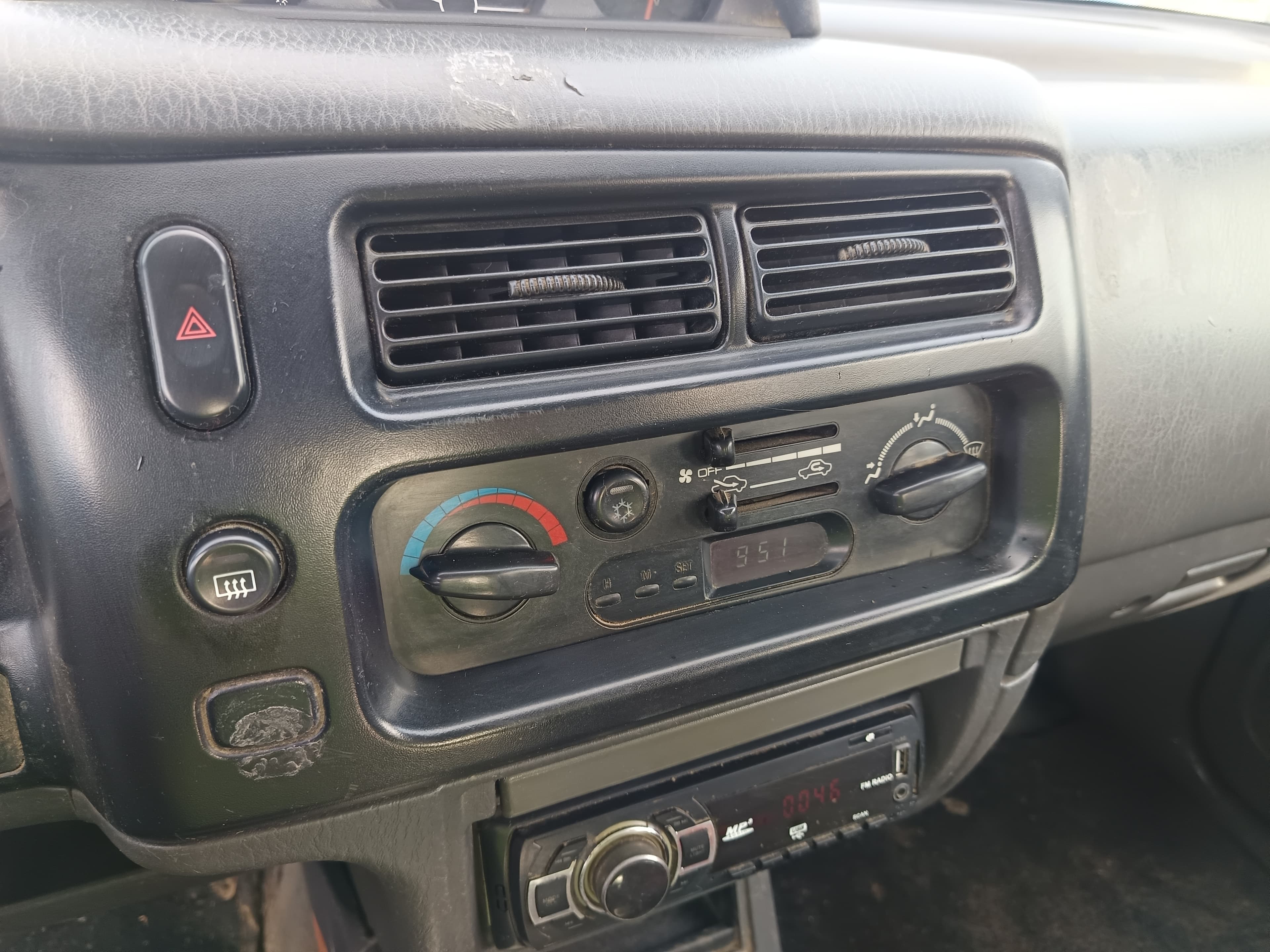 Mitsubishi L200 · Ano 1998 — image 37