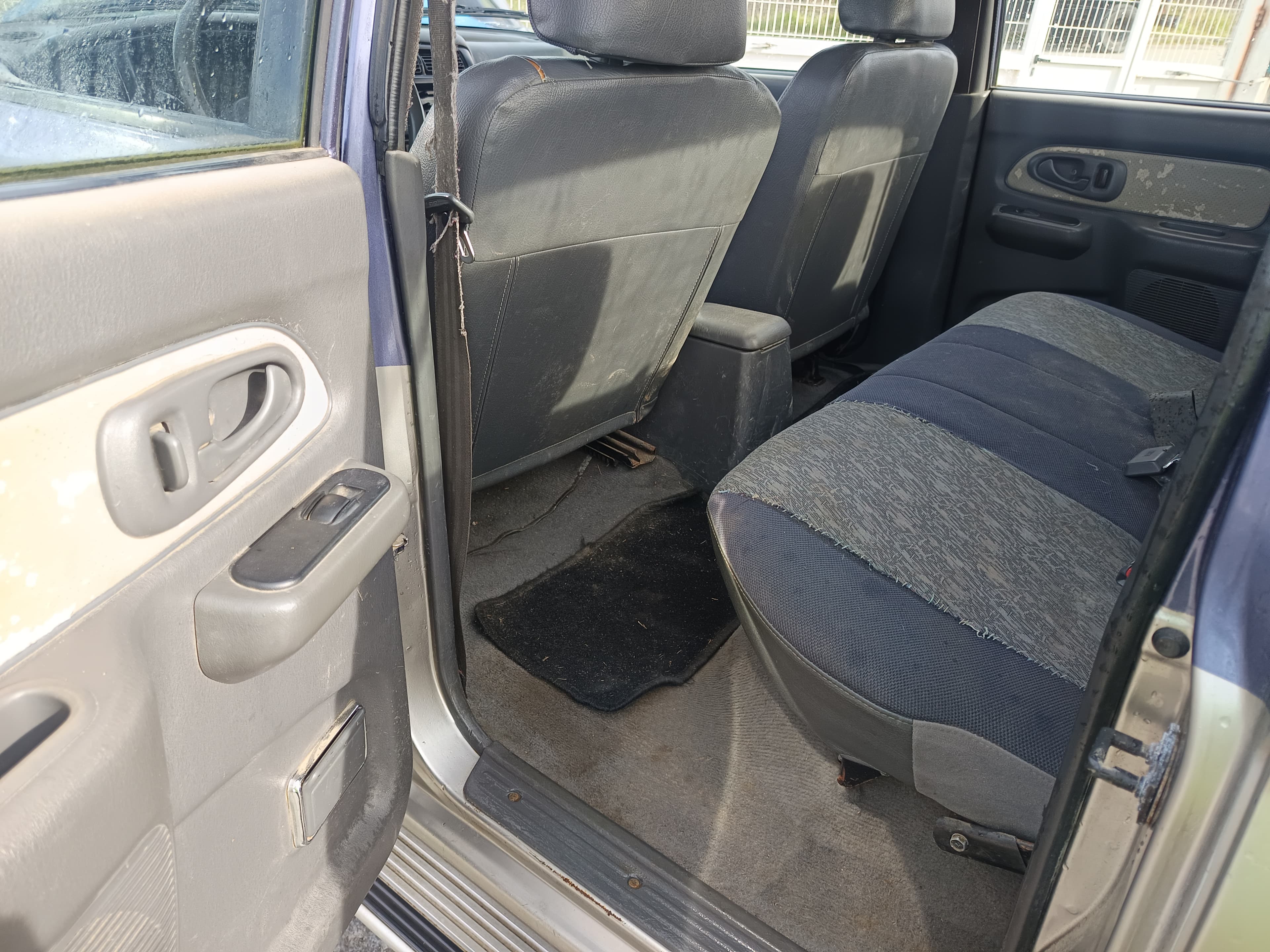 Mitsubishi L200 · Ano 1998 — image 28