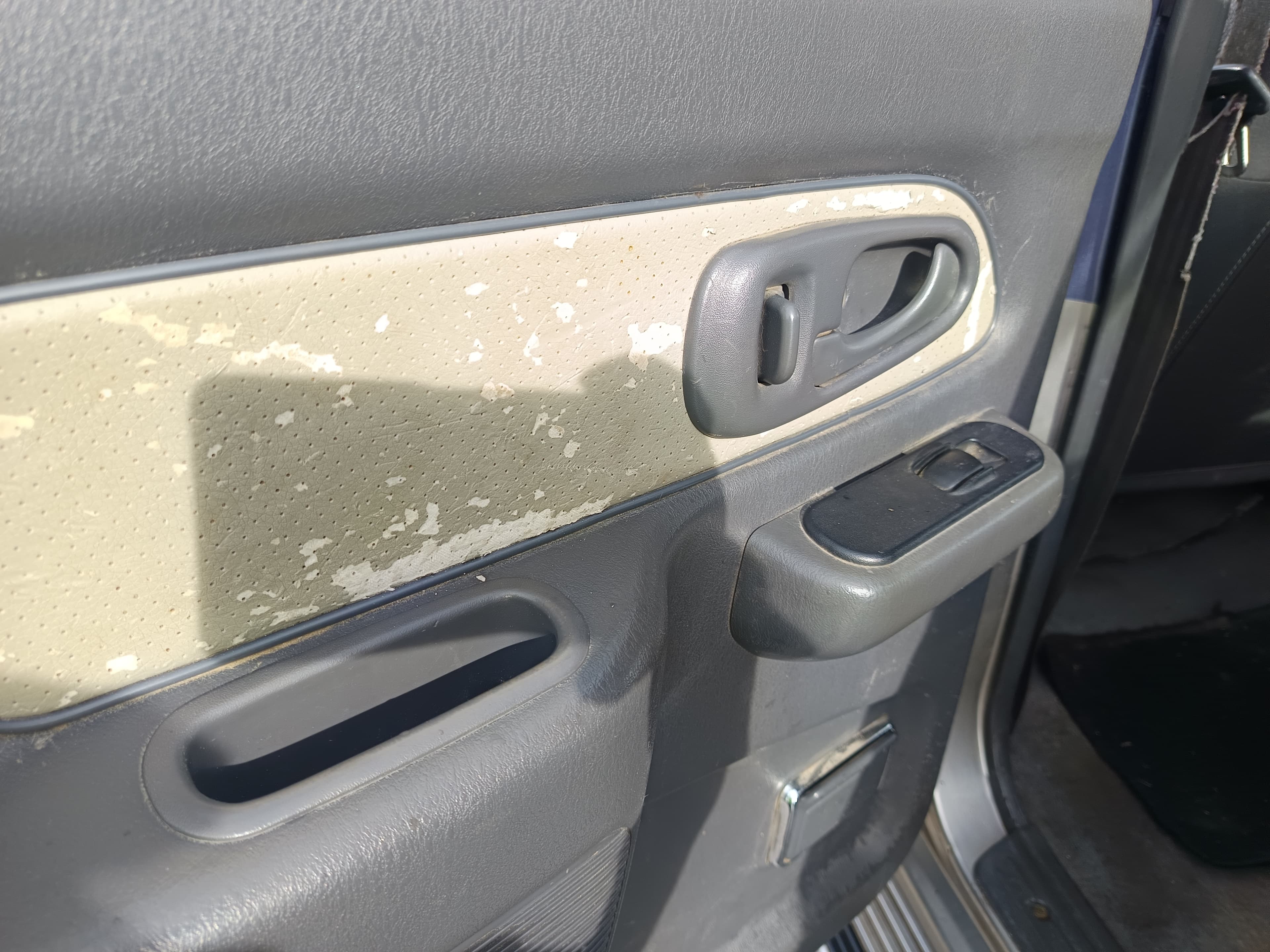Mitsubishi L200 · Ano 1998 — image 29