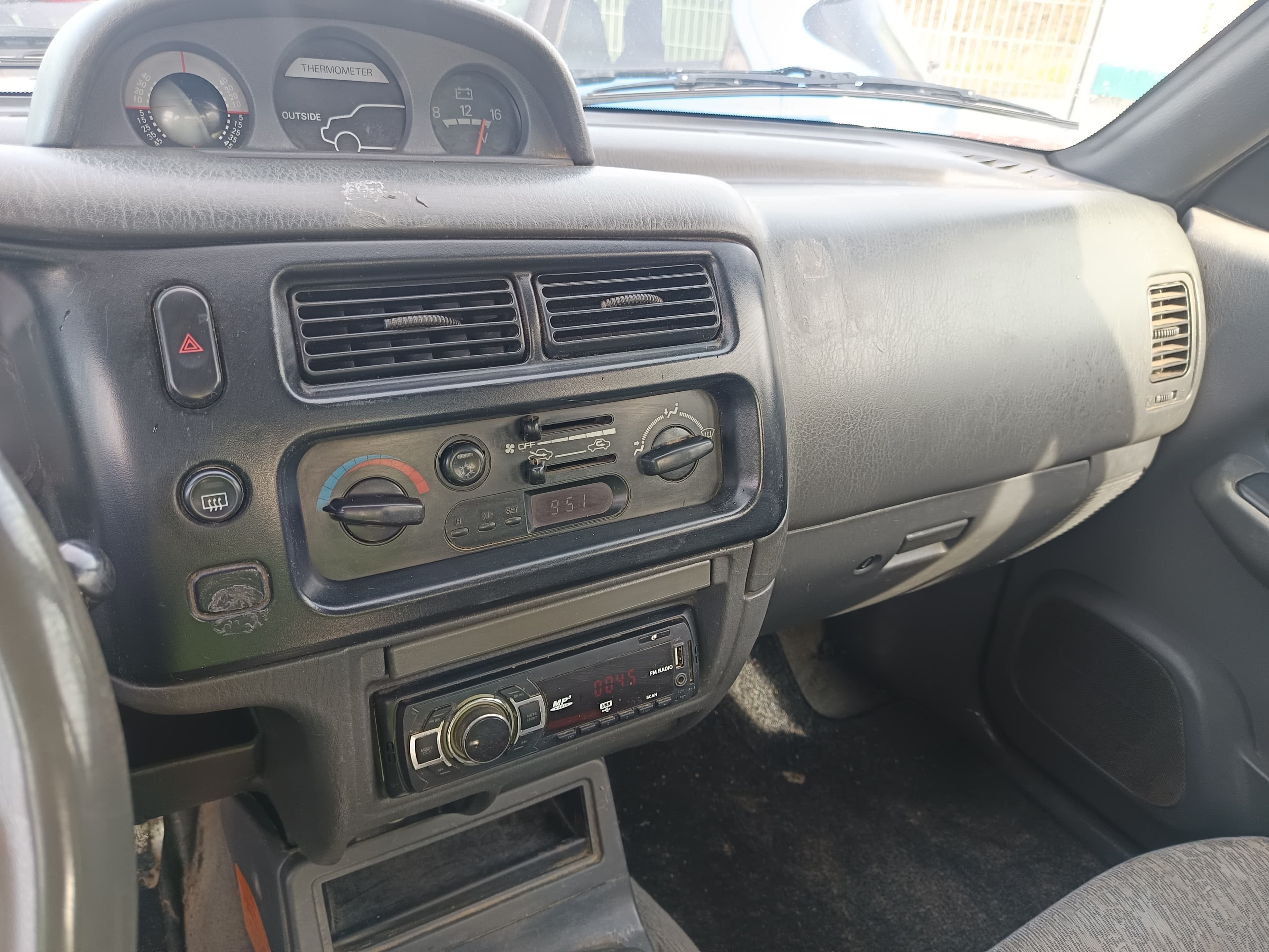 Mitsubishi L200 · Ano 1998 — image 36