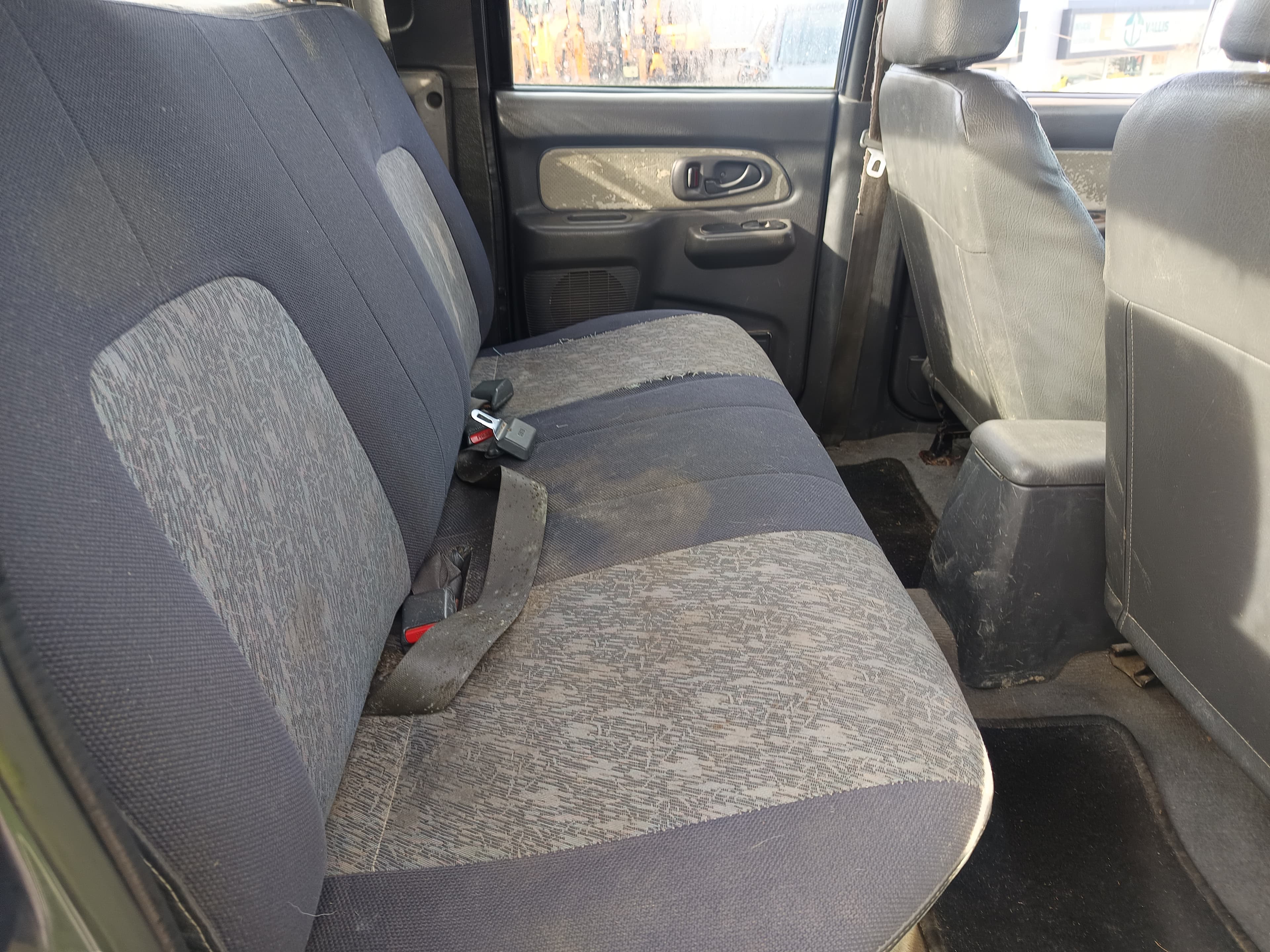 Mitsubishi L200 · Ano 1998 — image 24