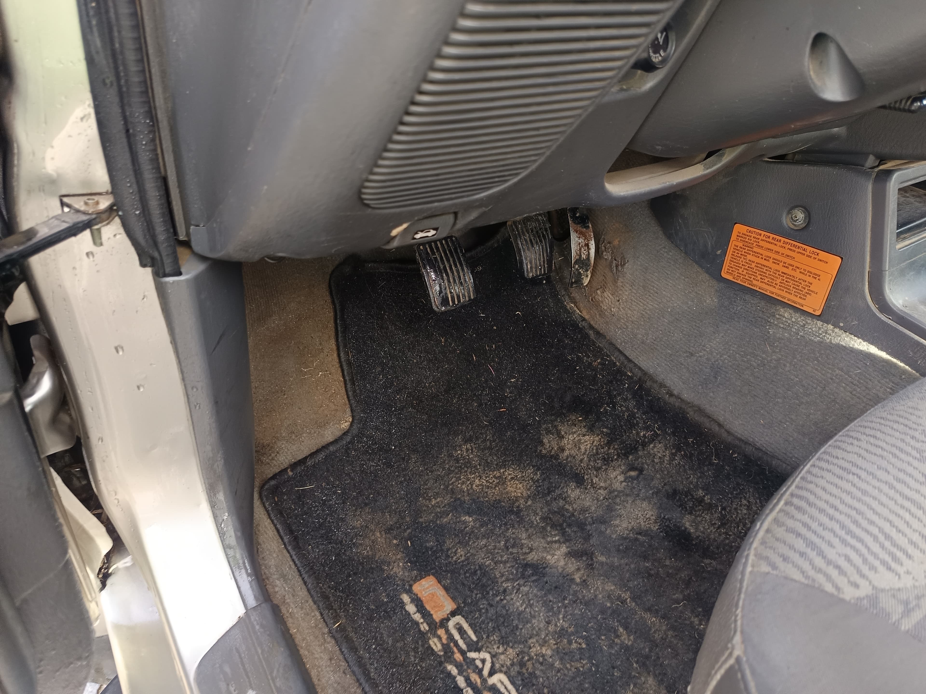Mitsubishi L200 · Ano 1998 — image 33