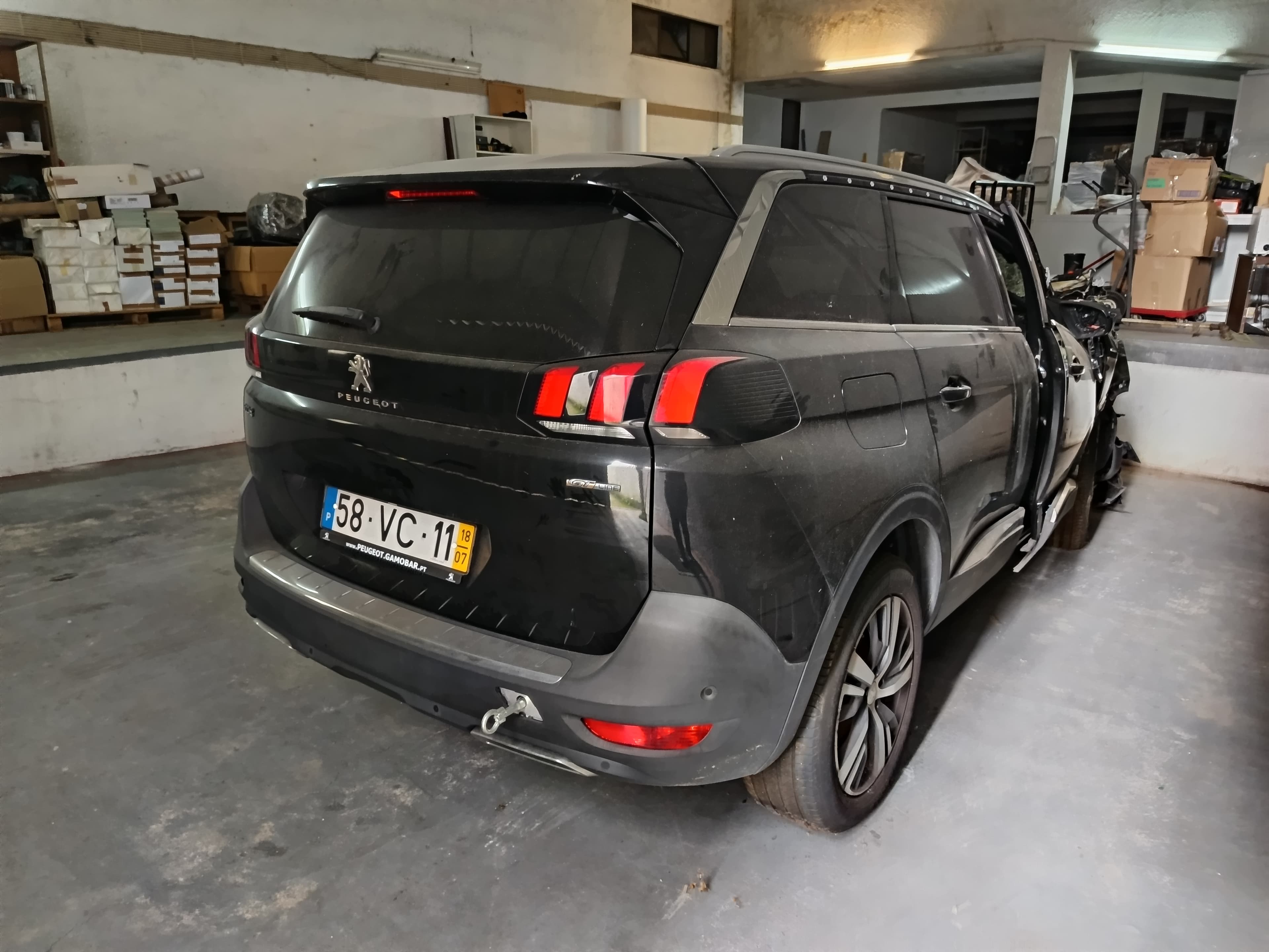 Peugeot 5008 · 7 Lugares · Ano 2018 — imagem 2