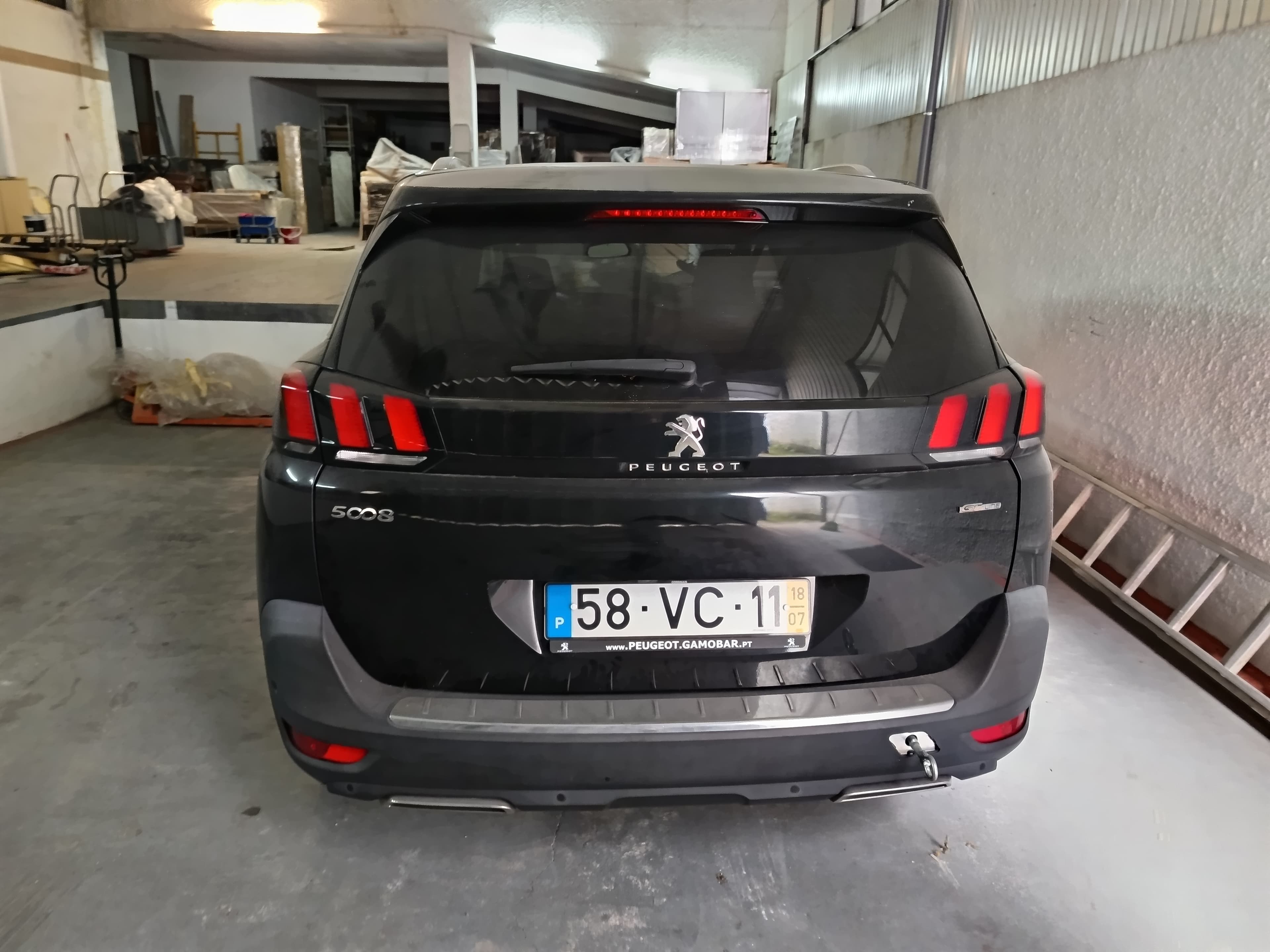 Peugeot 5008 · 7 Lugares · Ano 2018 — imagem 3