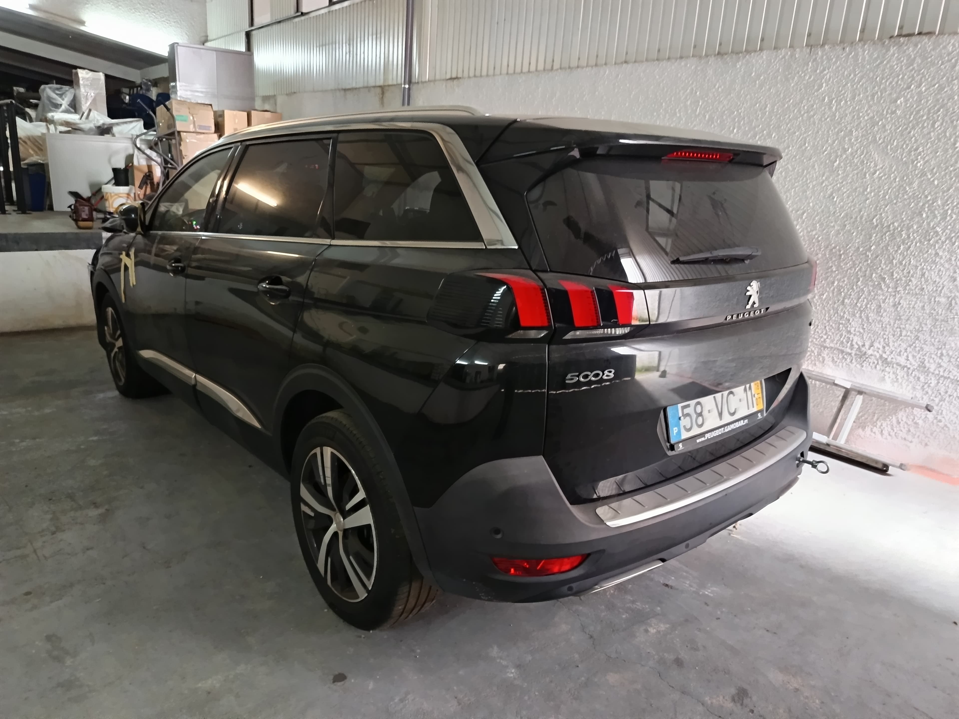 Peugeot 5008 · 7 Lugares · Ano 2018 — imagem 1