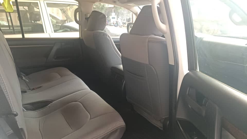 Toyota Land Cruiser LC200 — imagem 2