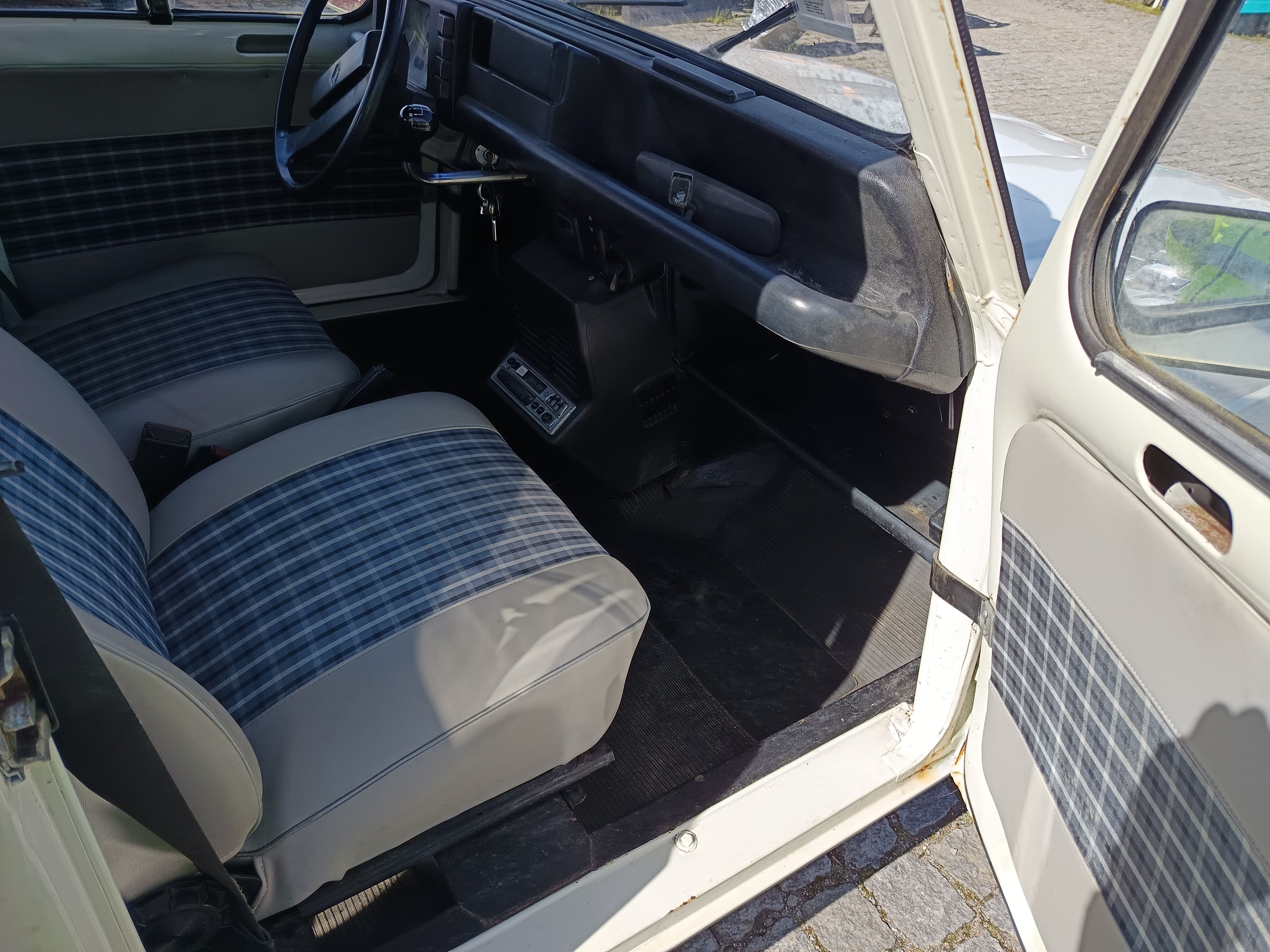 Renault 4 · Ano 1989 — imagem 19