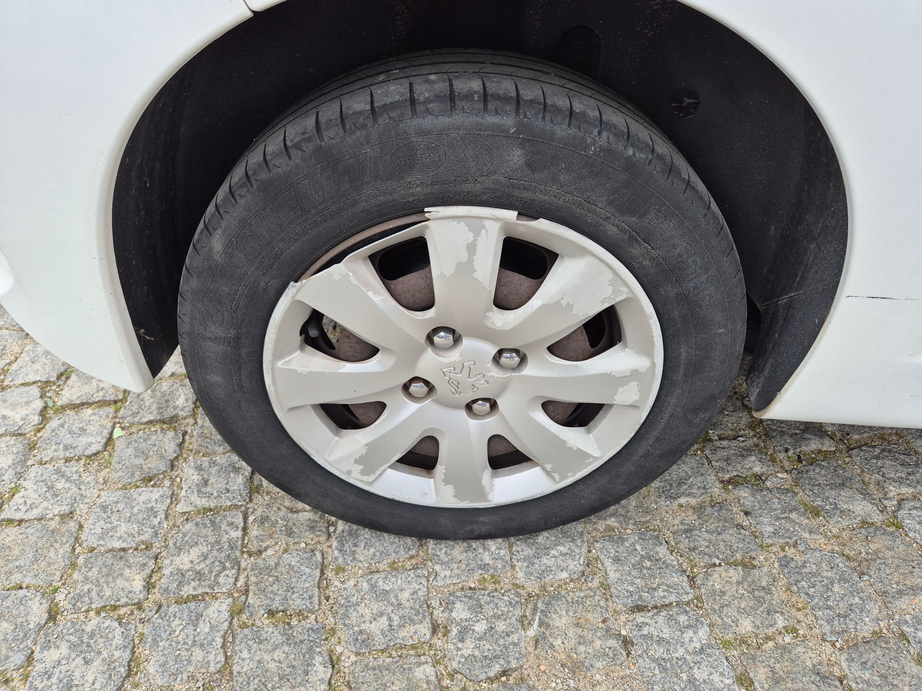 Peugeot 207 · Ano 2009 — imagem 12
