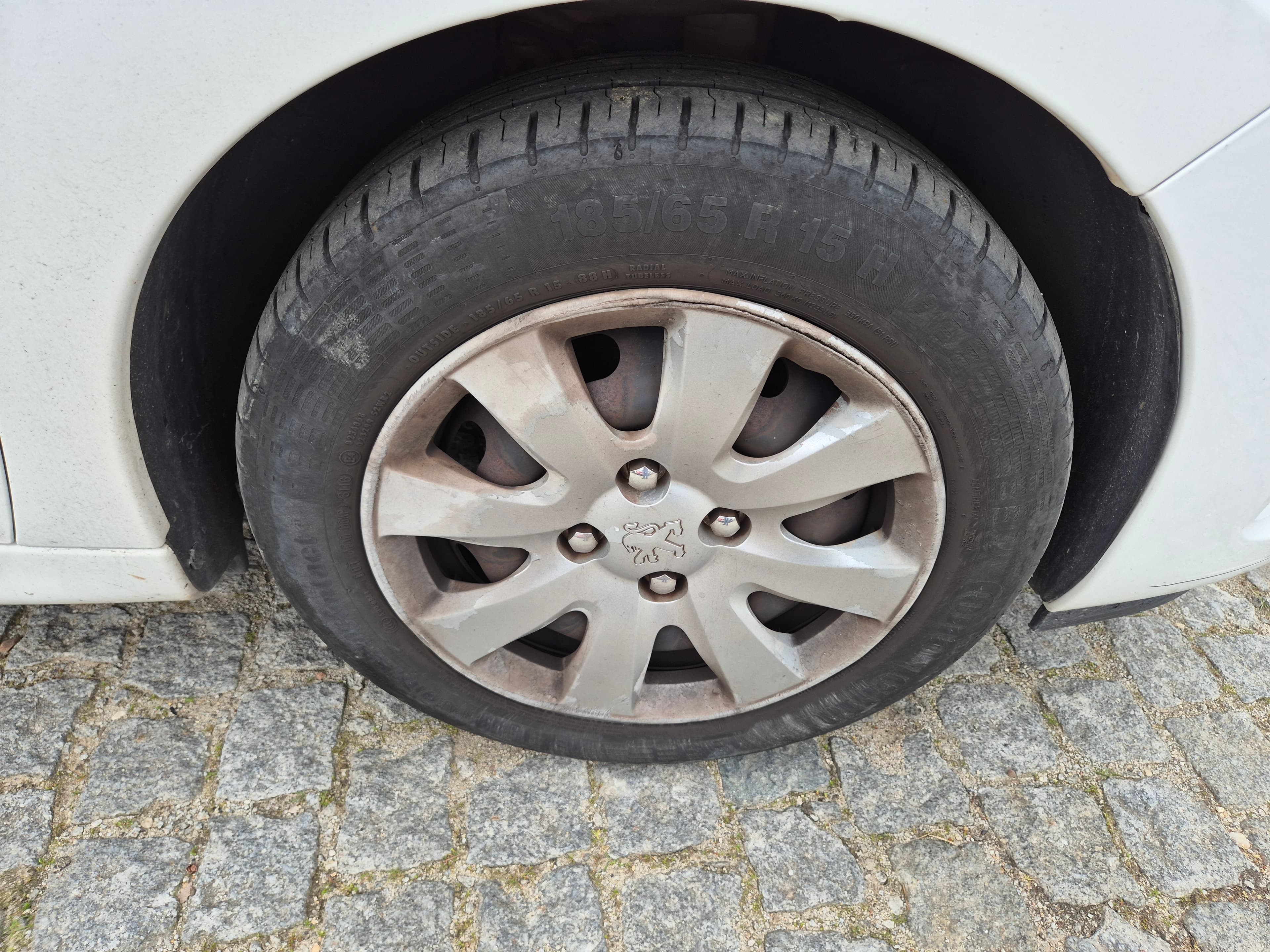 Peugeot 207 · Ano 2009 — imagem 11