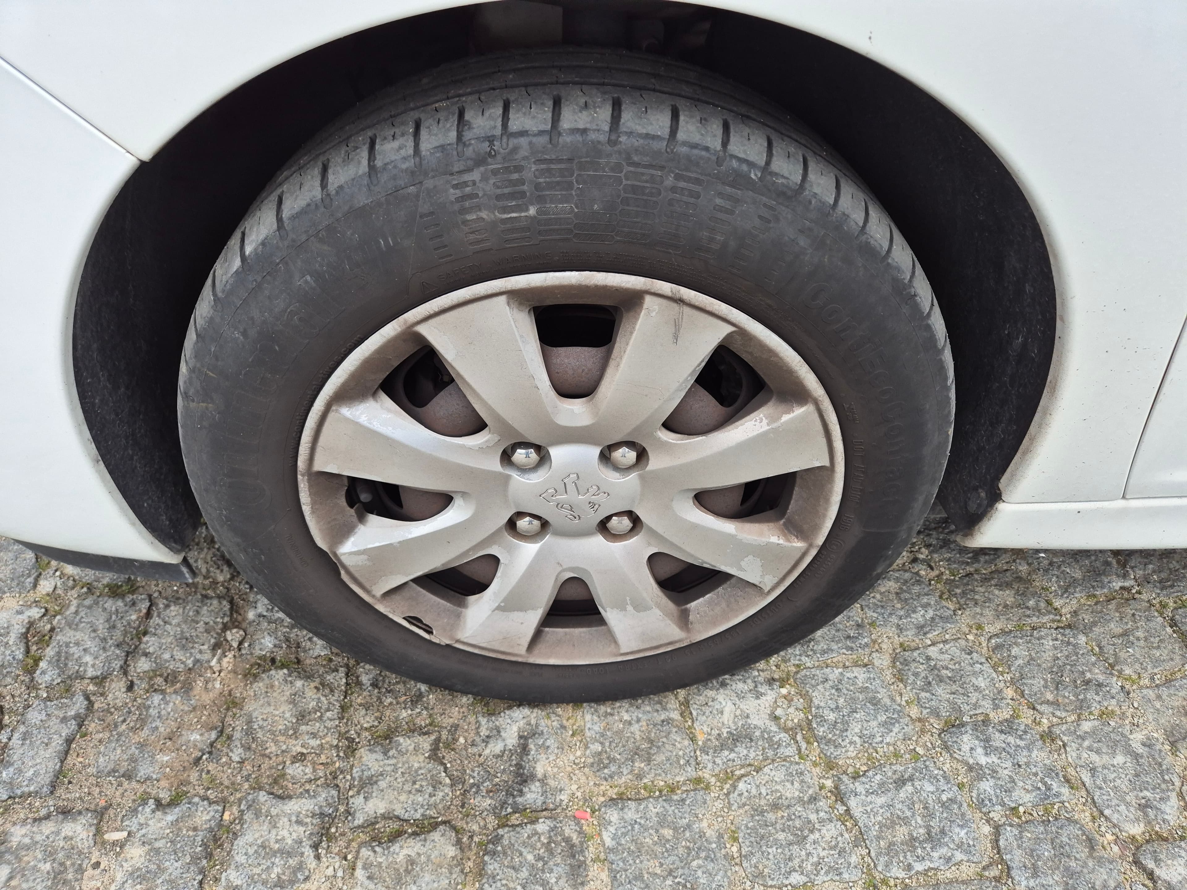 Peugeot 207 · Ano 2009 — imagem 10