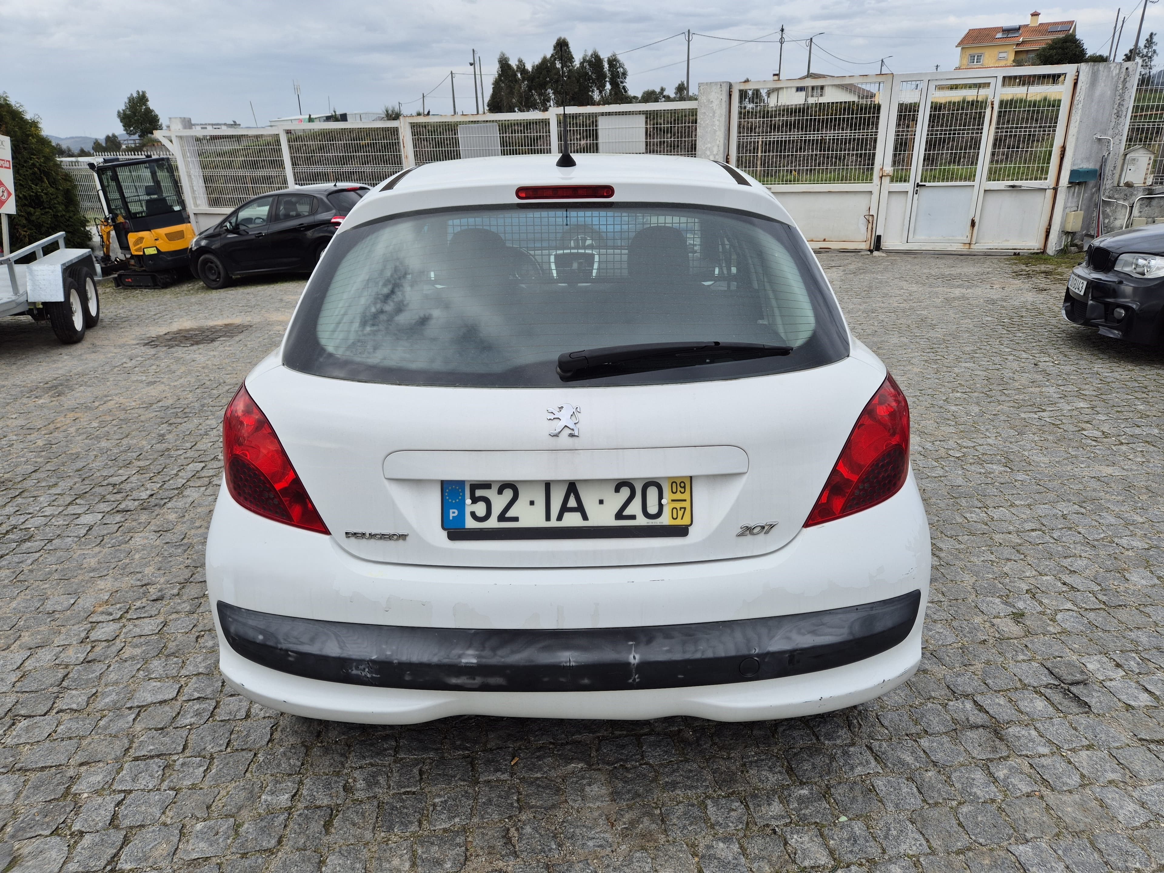 Peugeot 207 · Ano 2009 — imagem 5
