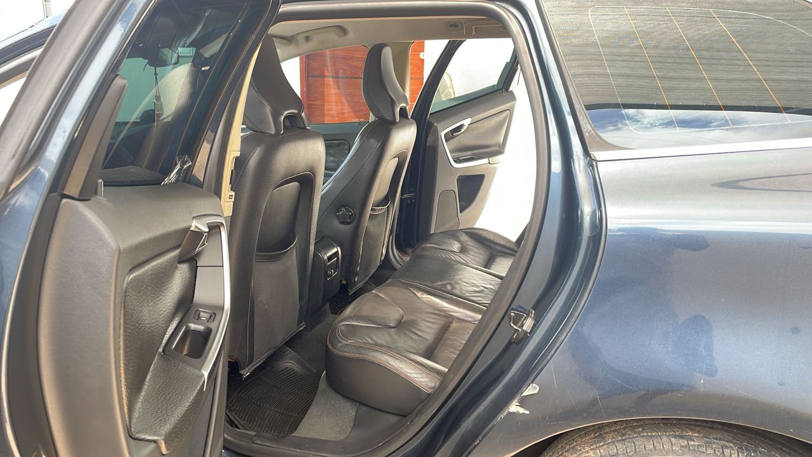 Volvo XC60 2,75m - 2010 — image 21