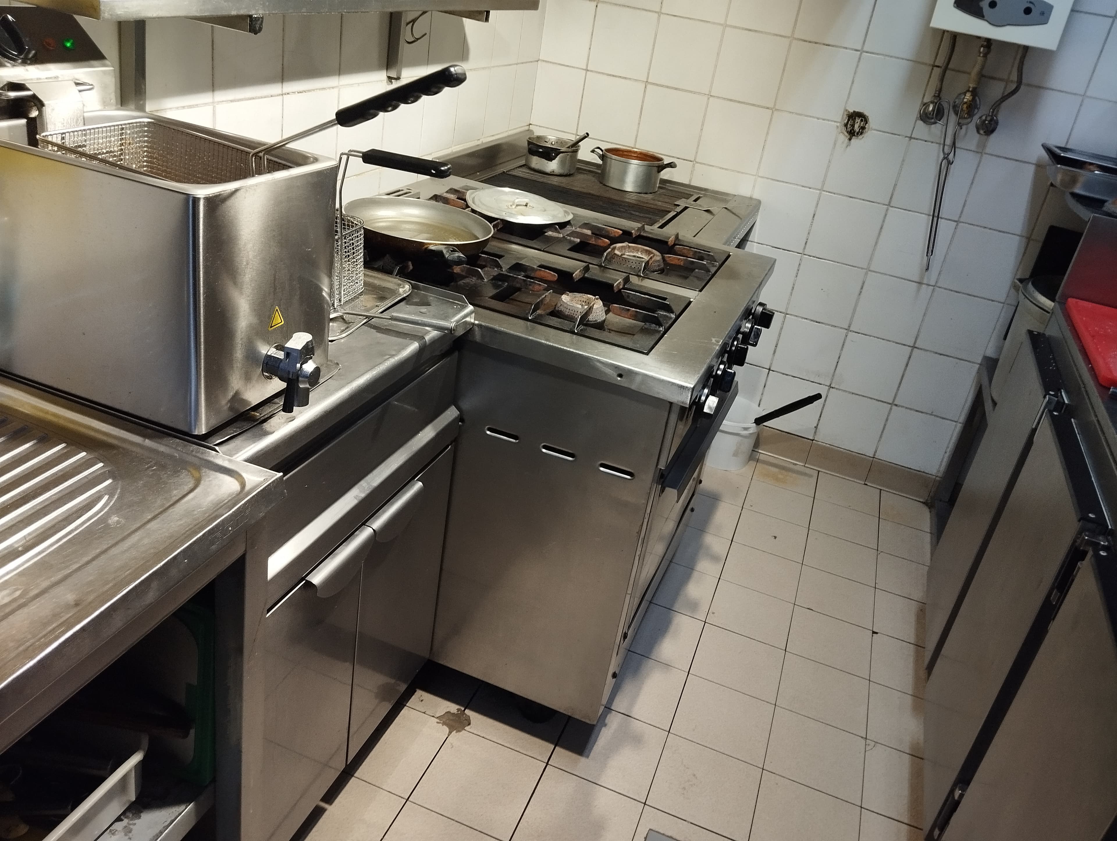 Hotel Equipment — image 4
