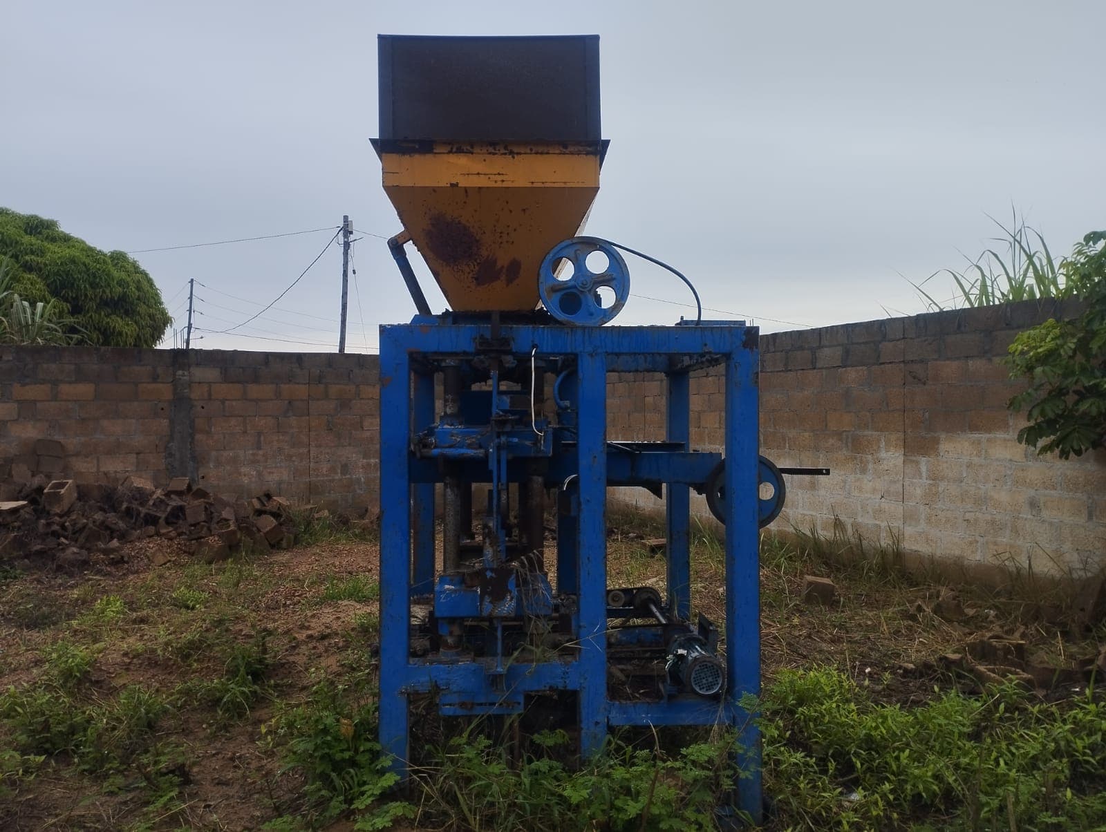 Vibroprensa/Máquina de blocos — imagem 2
