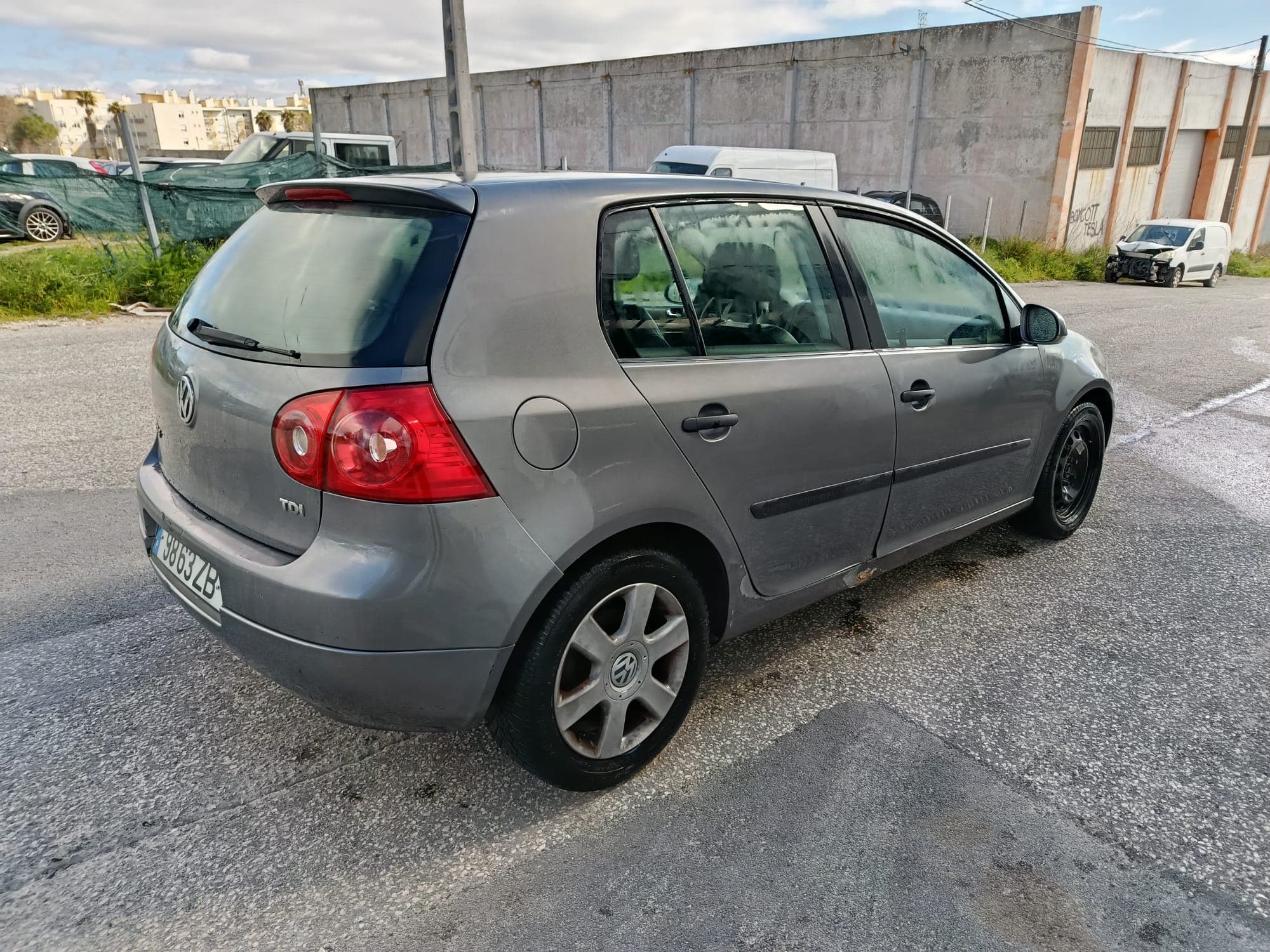 Volkswagen Golf · Ano 2004 — image 7