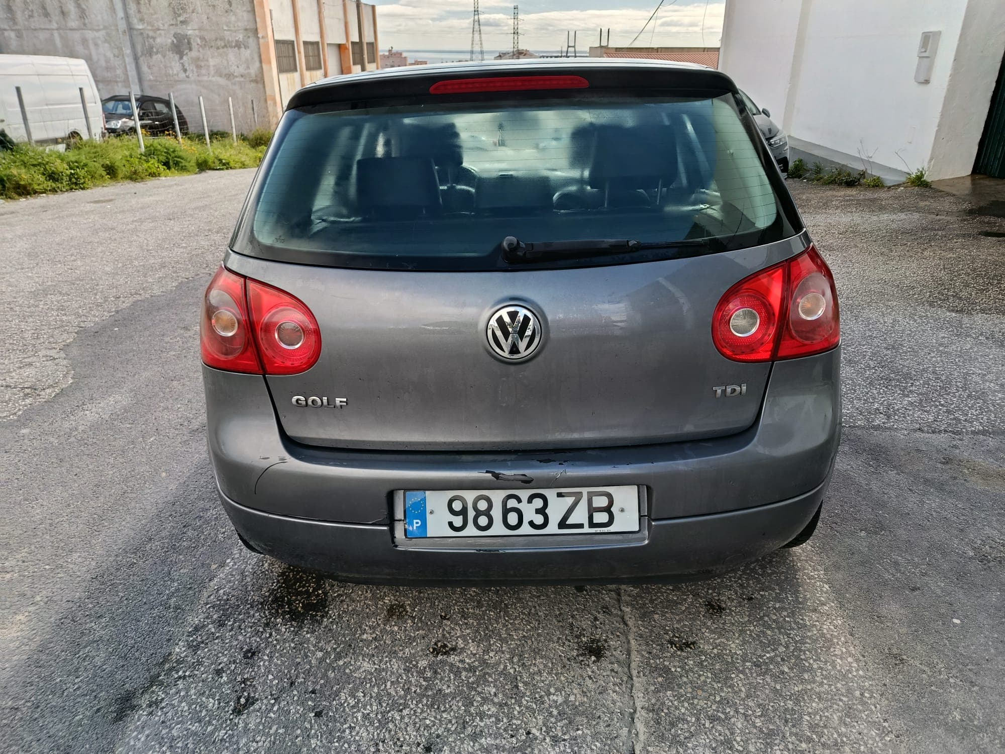 Volkswagen Golf · Ano 2004 — image 8