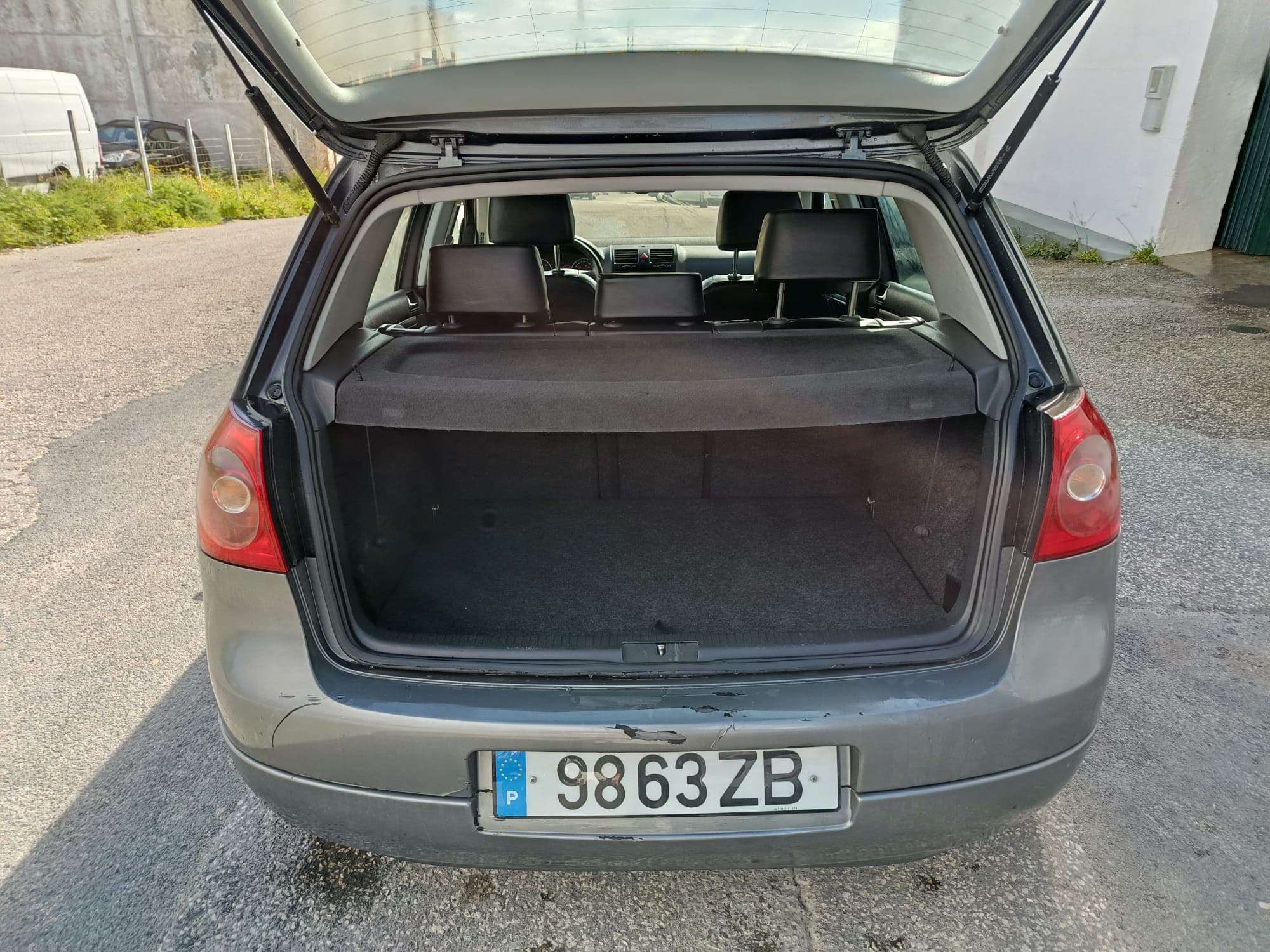 Volkswagen Golf · Ano 2004 — image 9