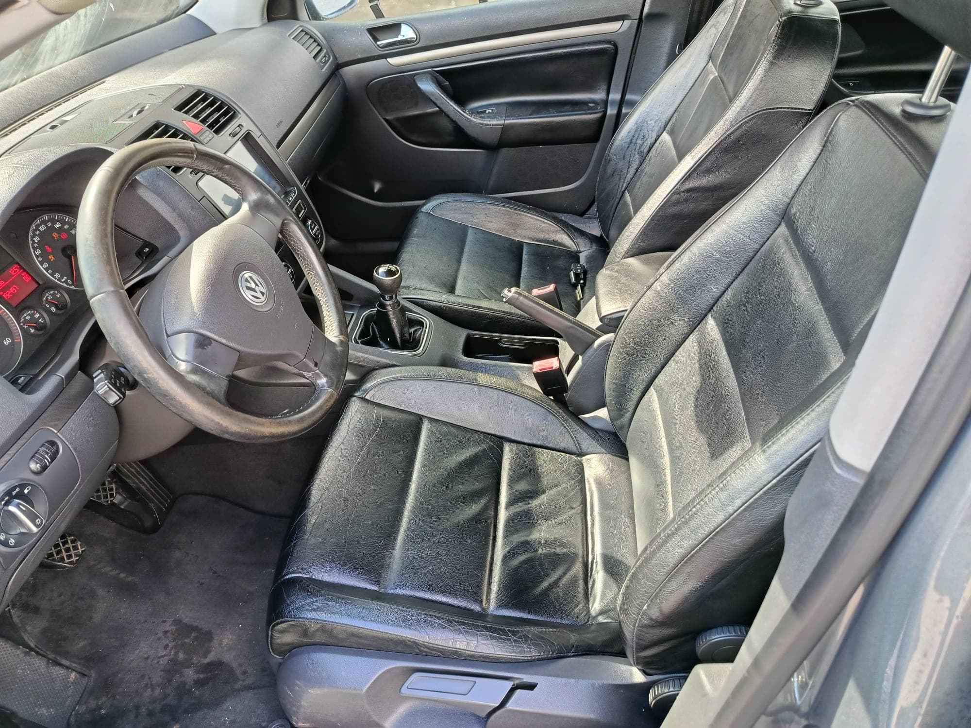 Volkswagen Golf · Ano 2004 — image 22