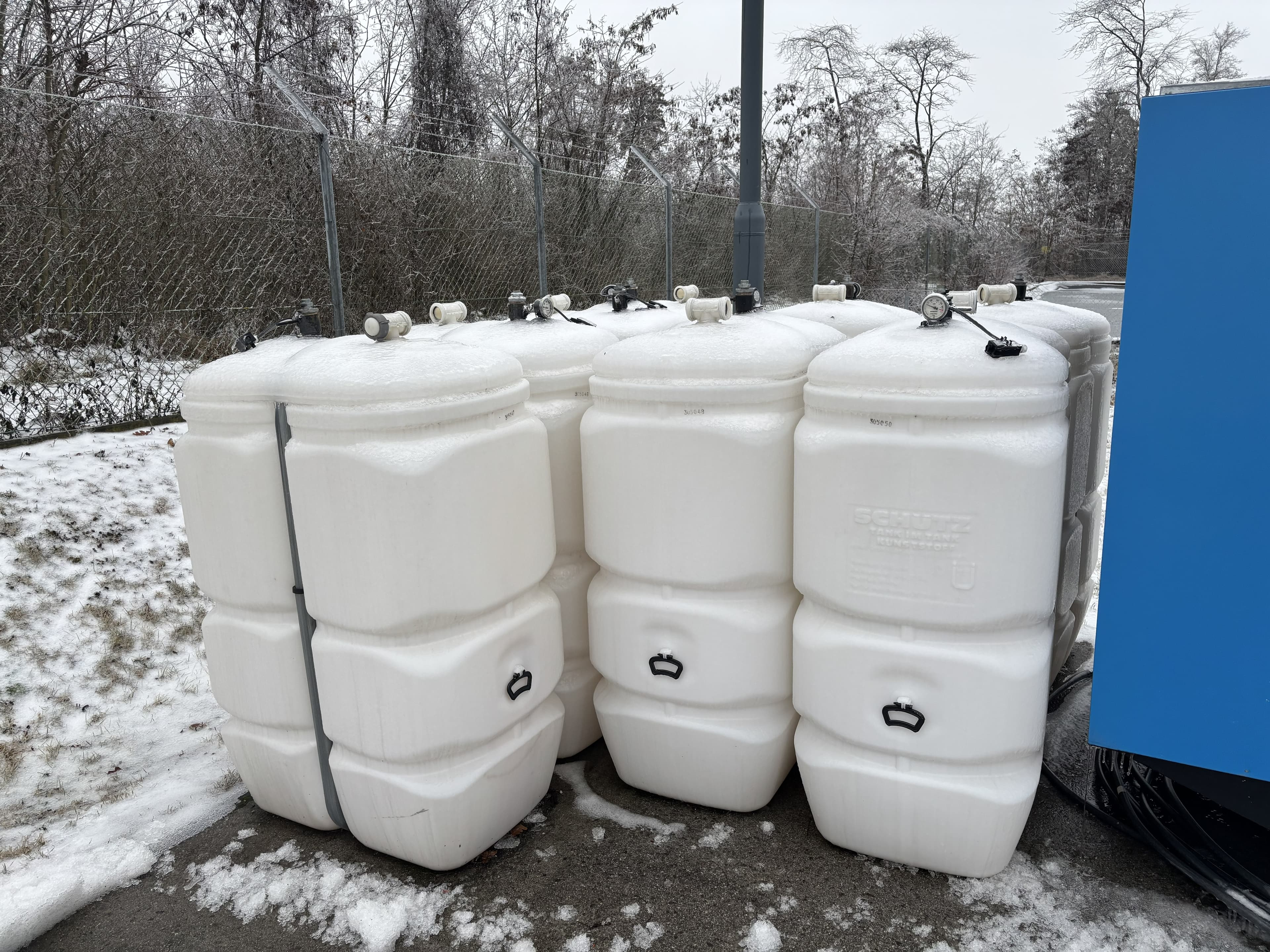 DIESEL GENERATOR SET 400 KVA AND 8 × 1000L FUEL TANKS — image 13