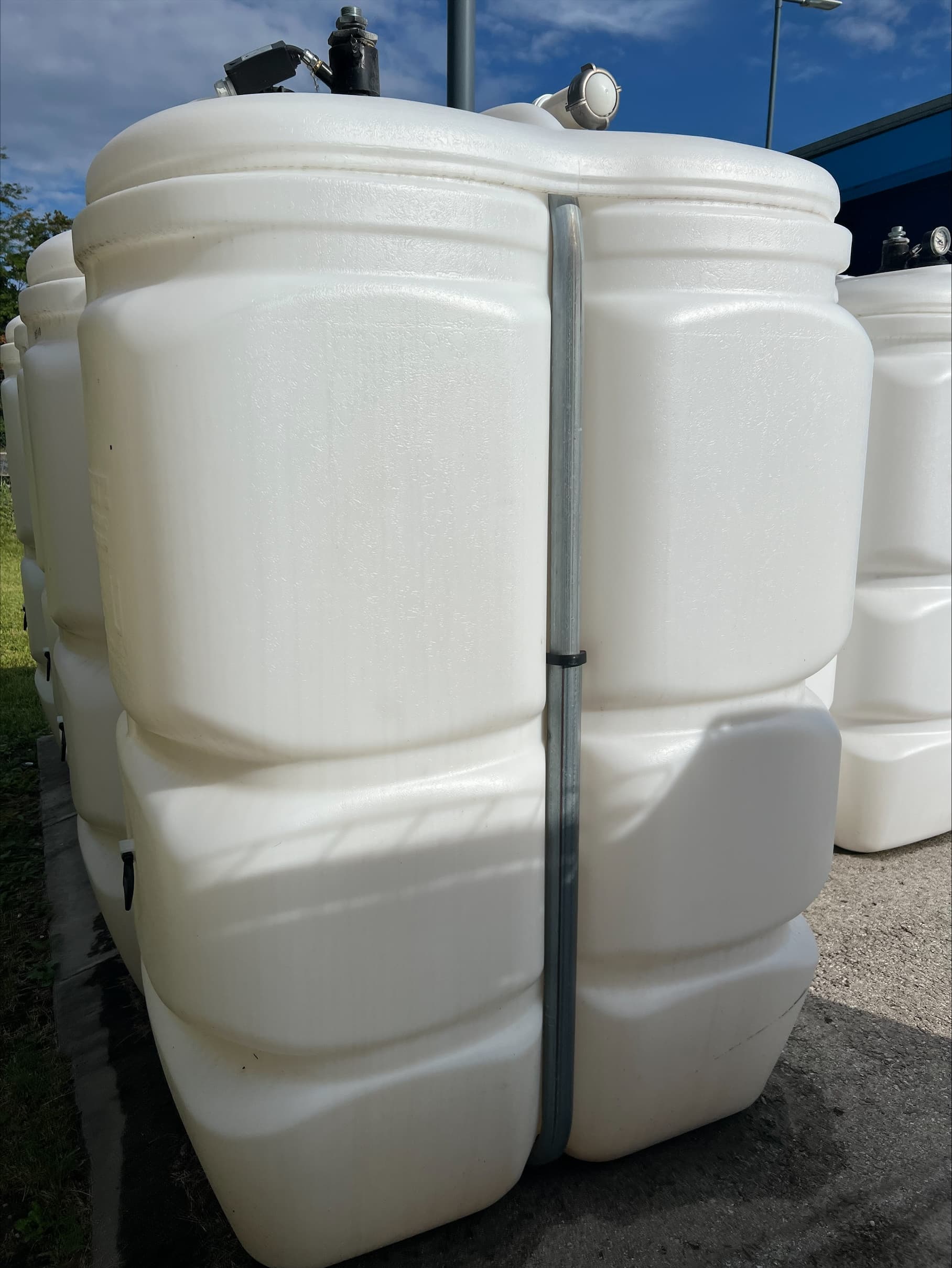 DIESEL GENERATOR SET 400 KVA AND 8 × 1000L FUEL TANKS — image 14