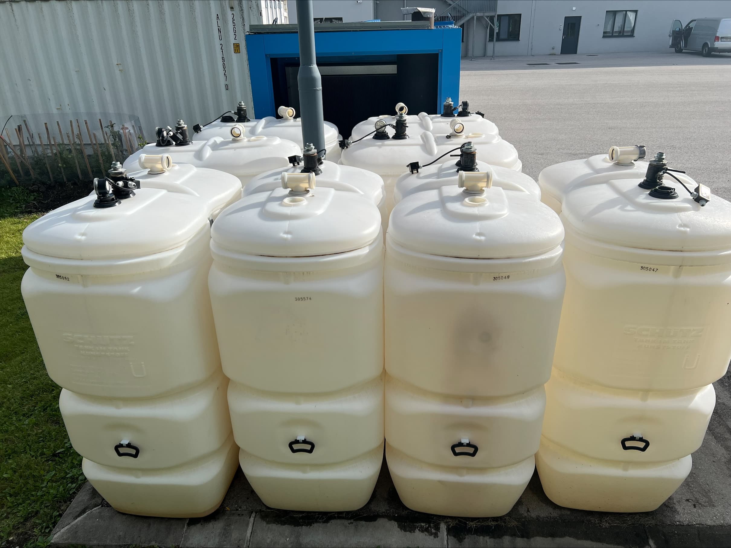 DIESEL GENERATOR SET 400 KVA AND 8 × 1000L FUEL TANKS — image 15