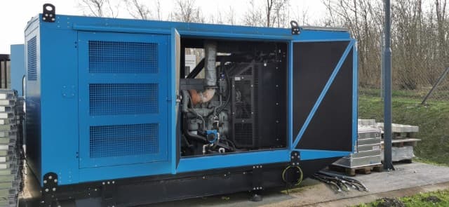 DIESEL GENERATOR SET 400 KVA AND 8 × 1000L FUEL TANKS — image 7