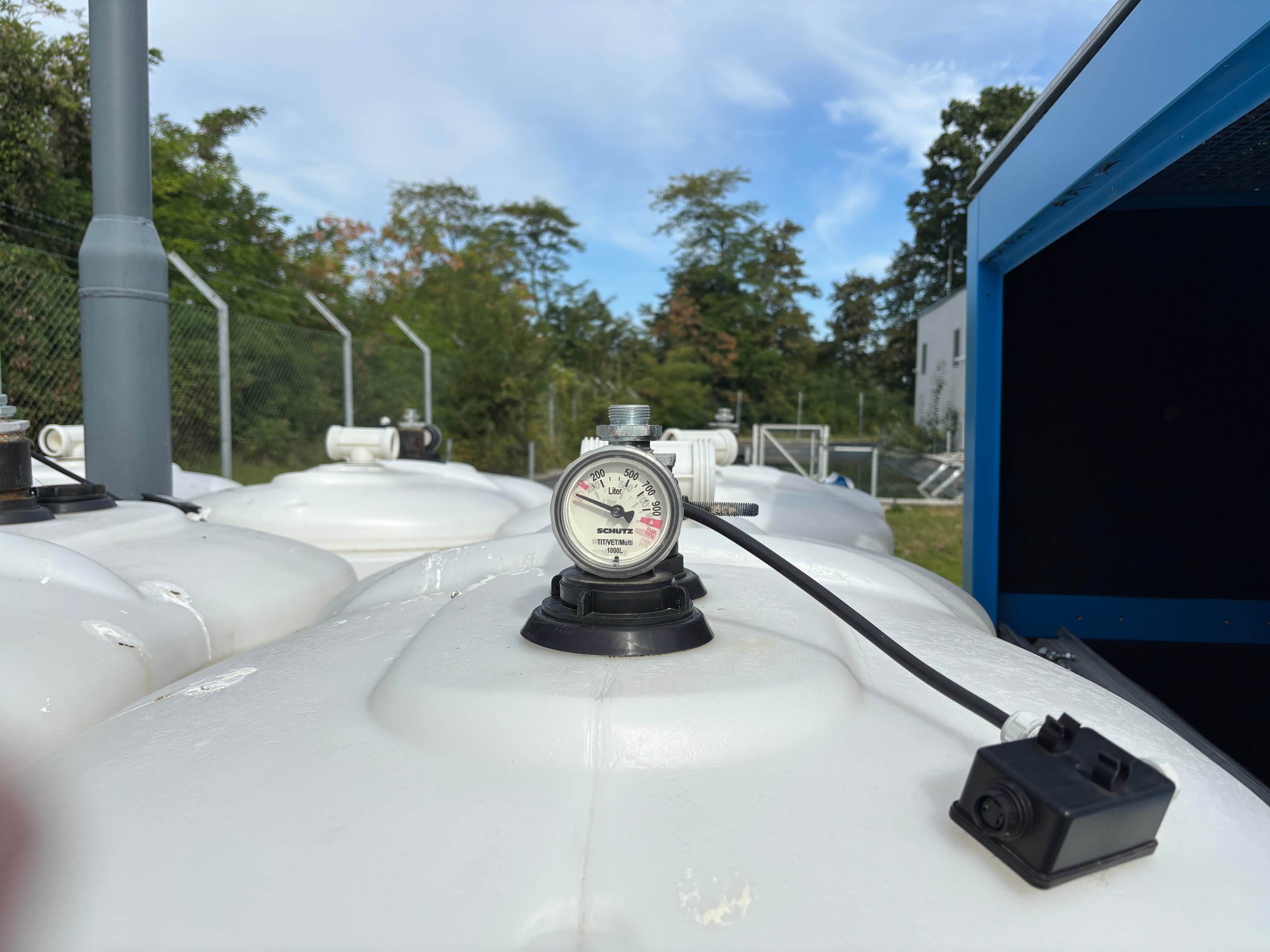 DIESEL GENERATOR SET 400 KVA AND 8 × 1000L FUEL TANKS — image 12